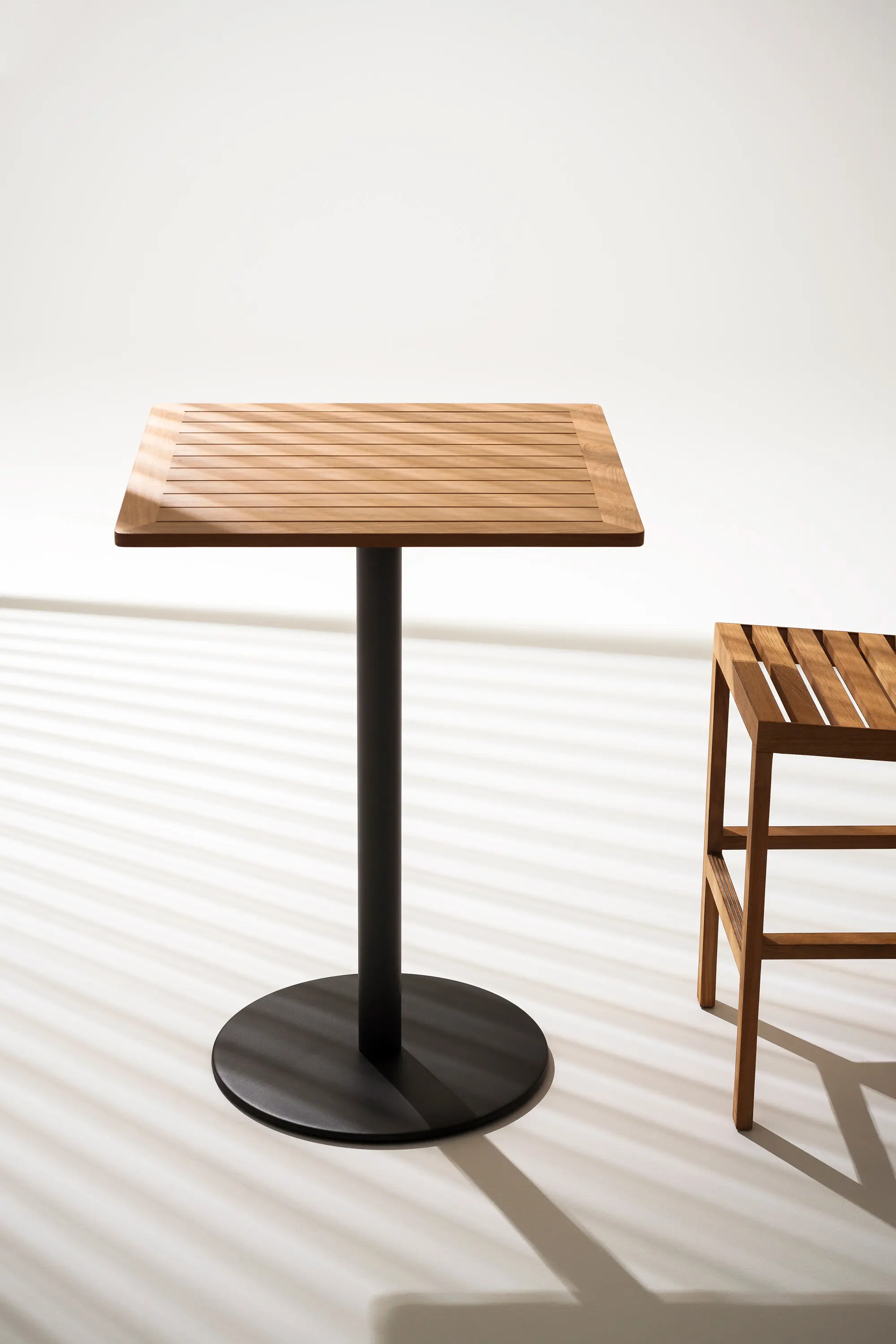 Roda - BUTTON 101 bar table