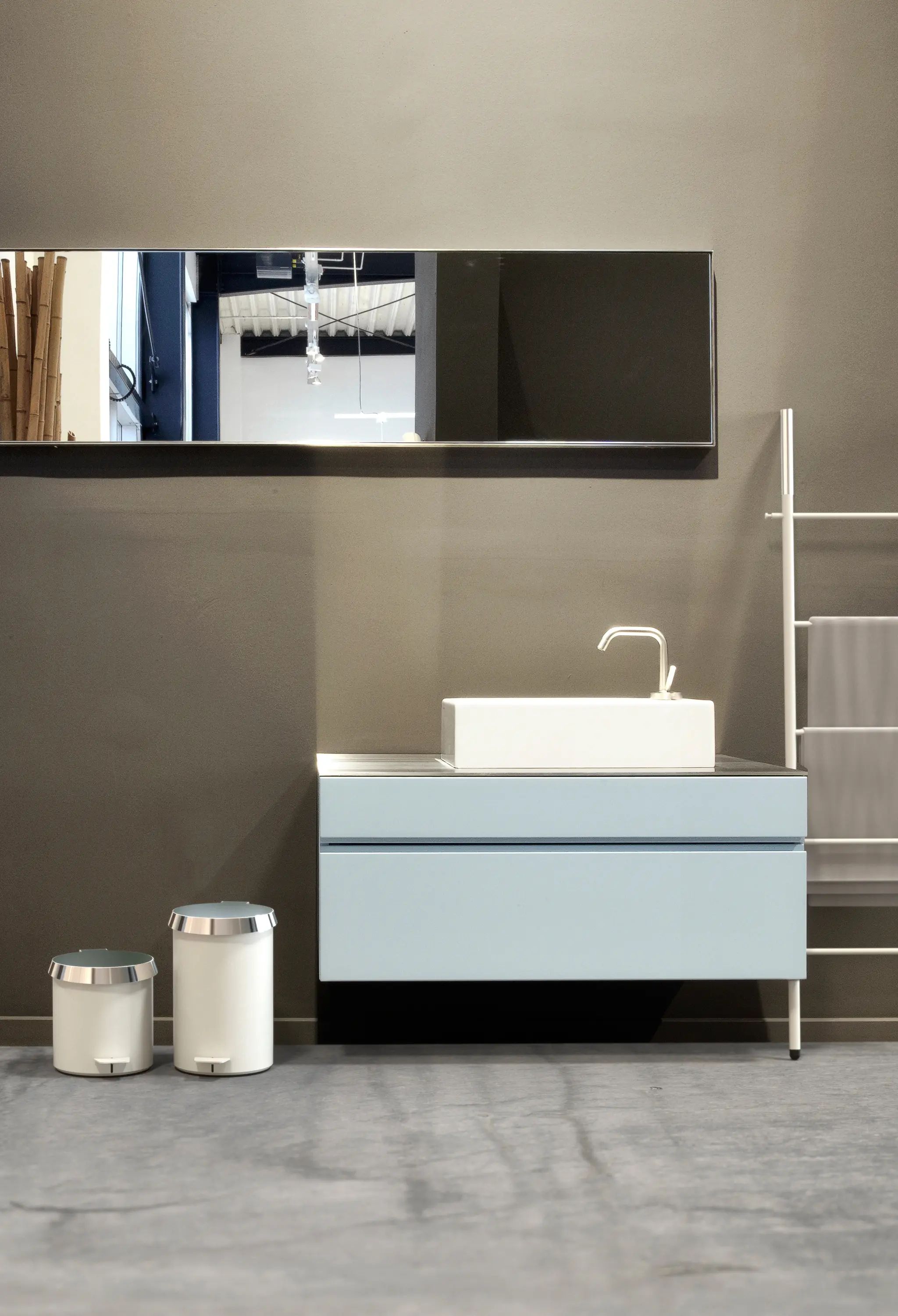 Frost - Pedal Bin 350