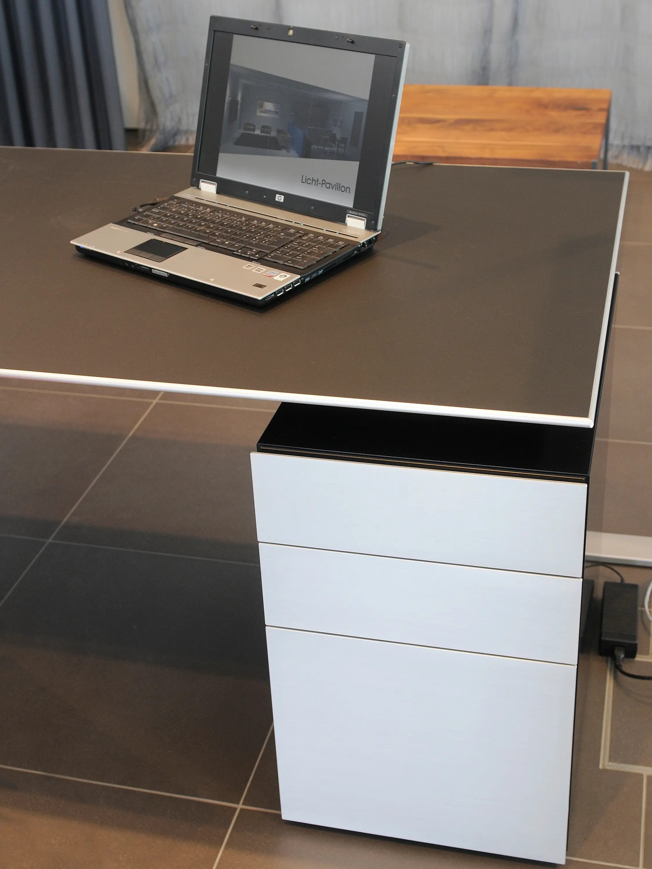 Ign. Design. - IGN. OFFICE. LINO.