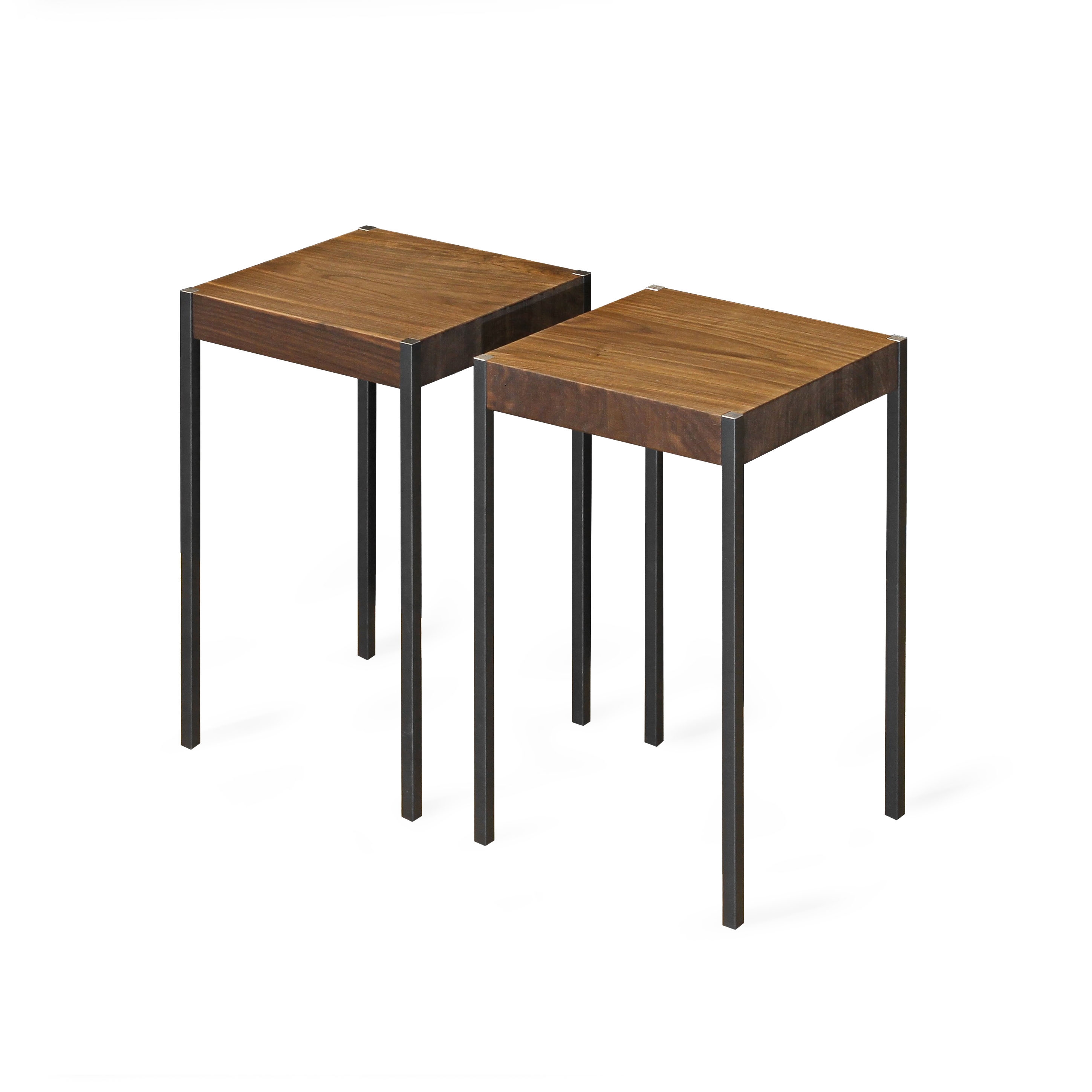 Afficher le produit IGN. STICK. COFFEE. TABLE. du fabricant Ign. Design.