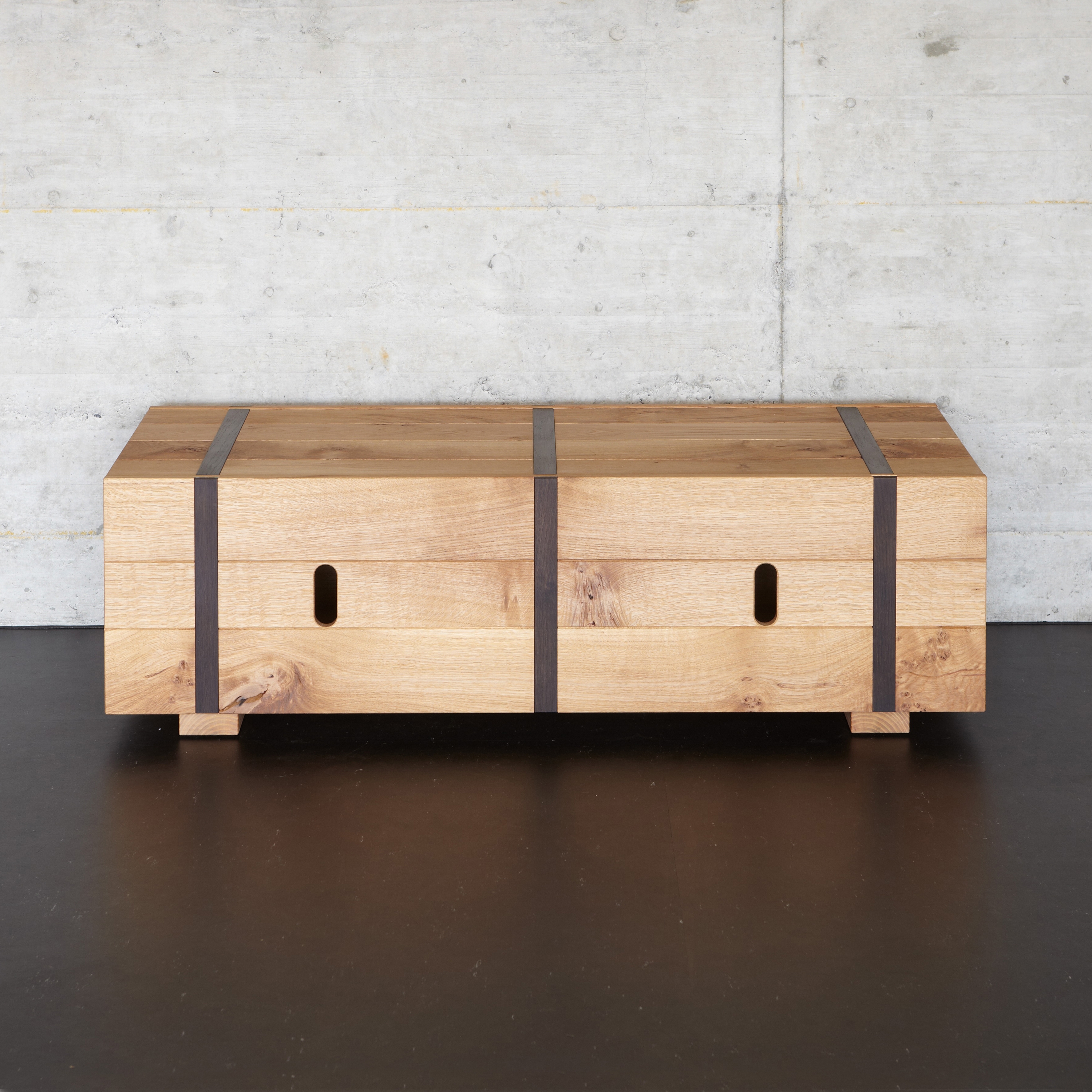 Display product IGN. CASE. Box from manufacturer Ign. Design.