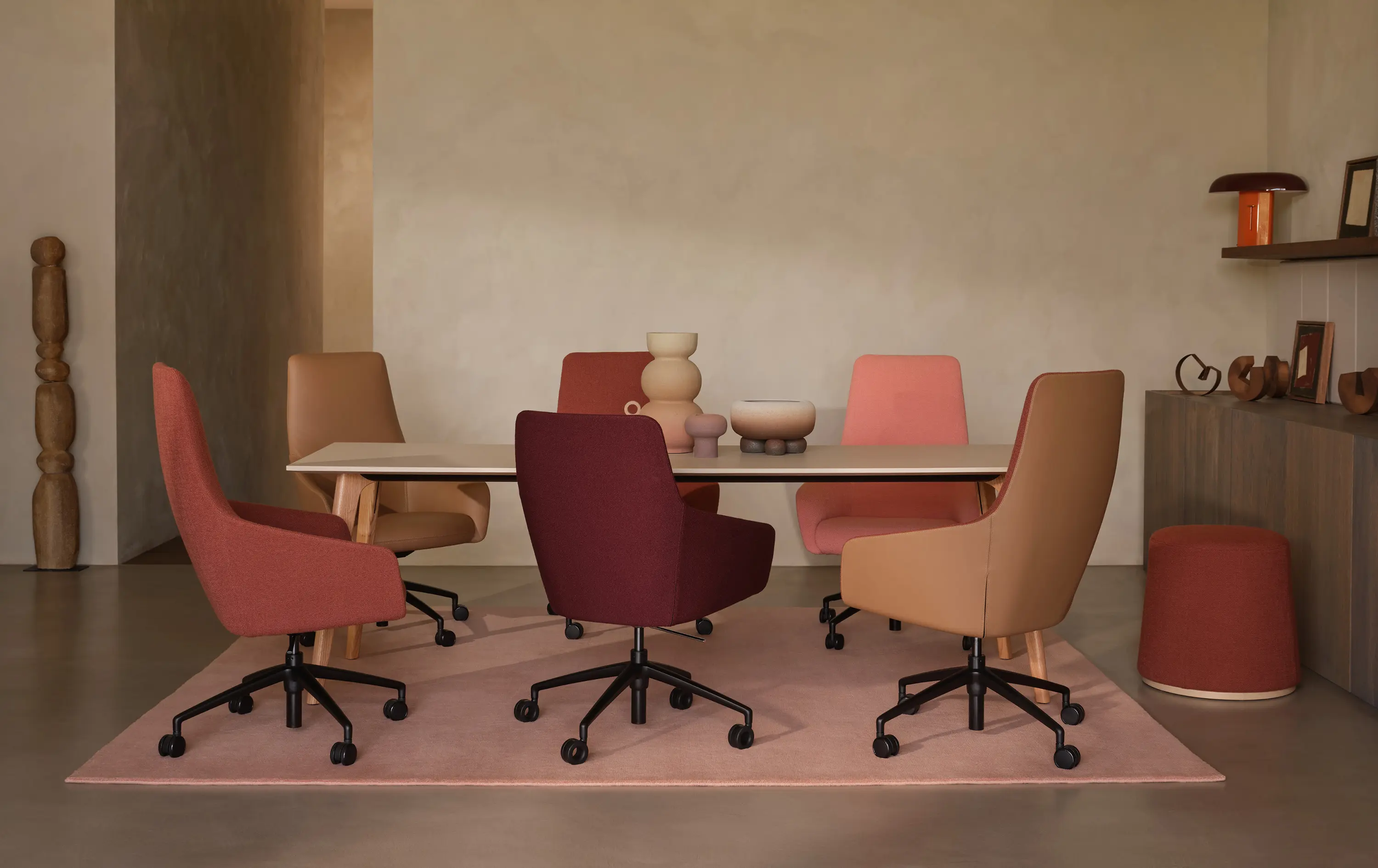 Boss Design - Uma Meeting Chair