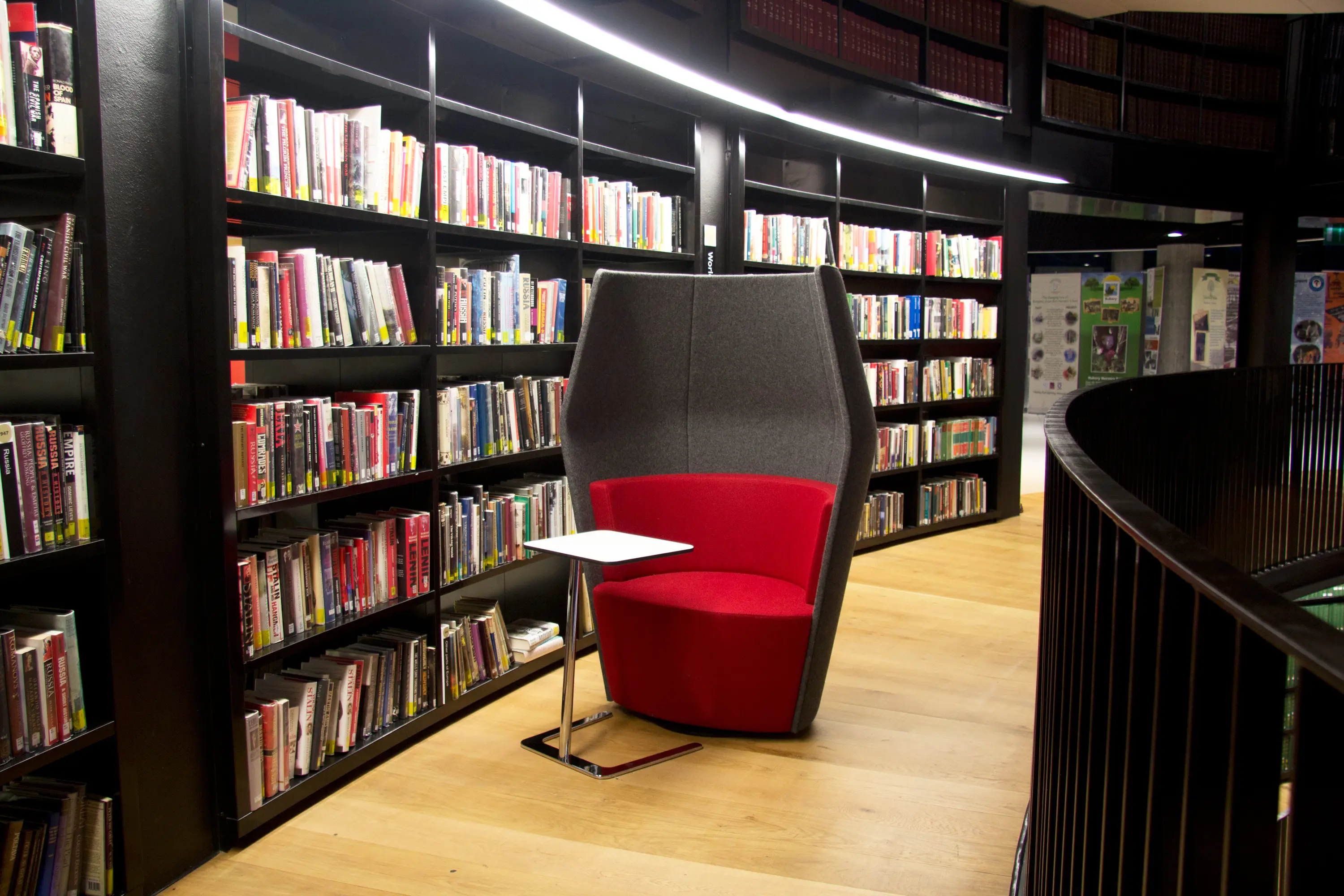 Boss Design - Peek upholstered with boo unit