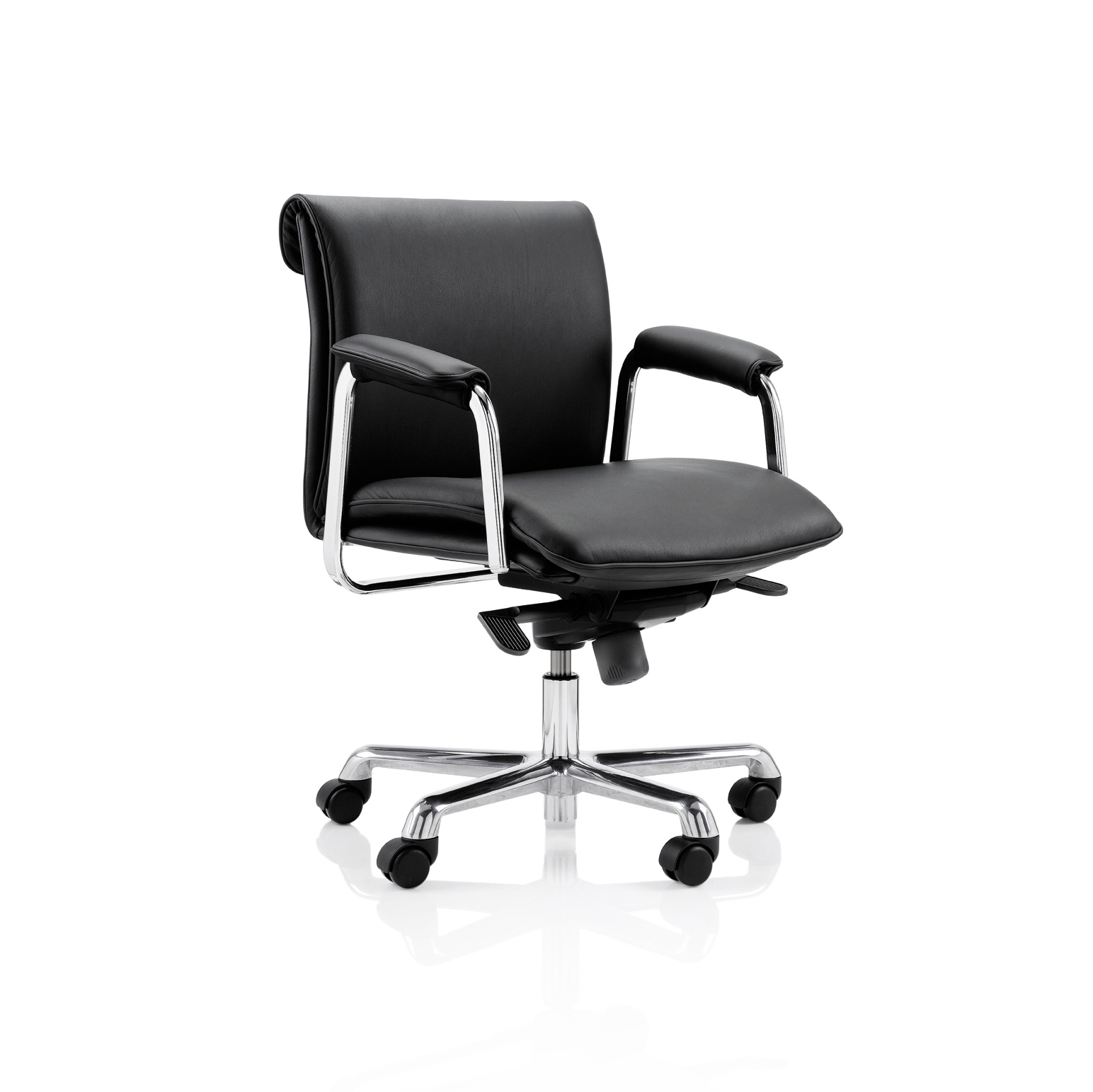 Mostra il prodotto Delphi Low Back Swivel Chair del produttore Boss Design