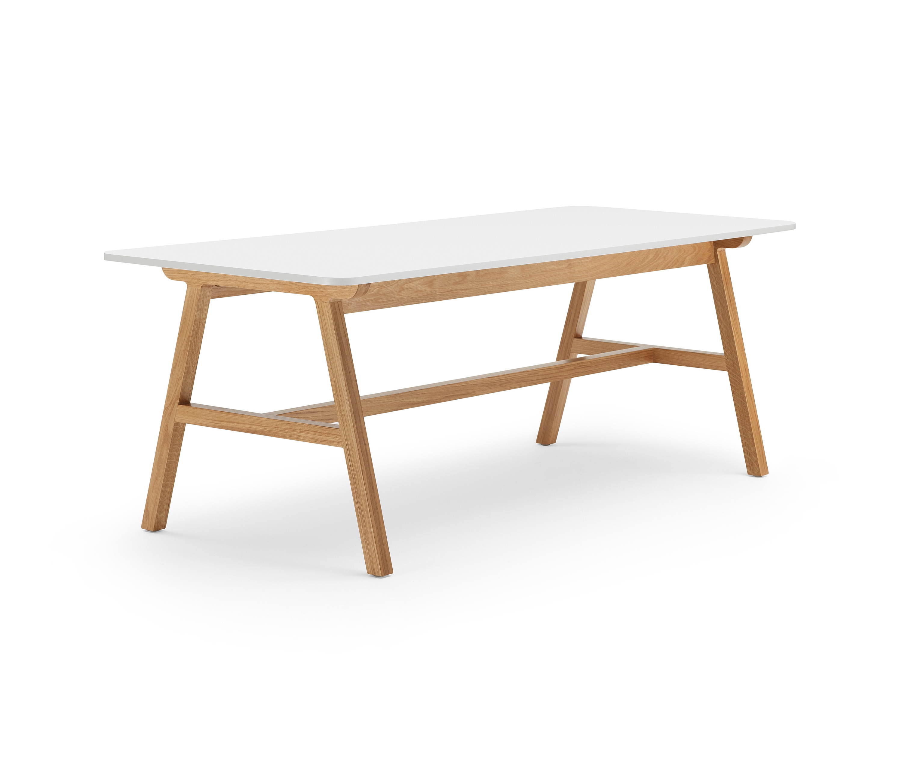 Afficher le produit Agent Dining Table du fabricant Boss Design