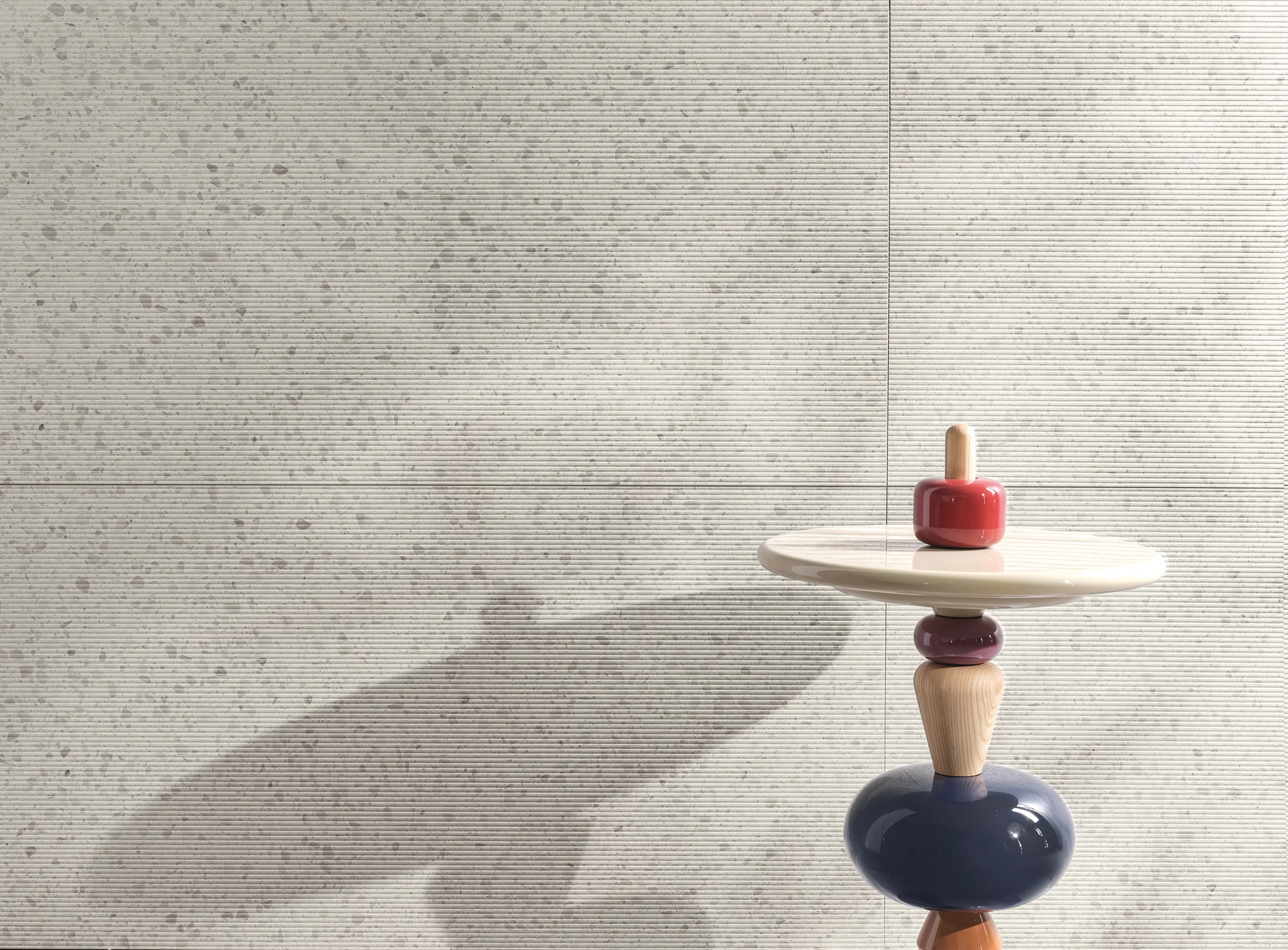 Refin - Flake Black Small