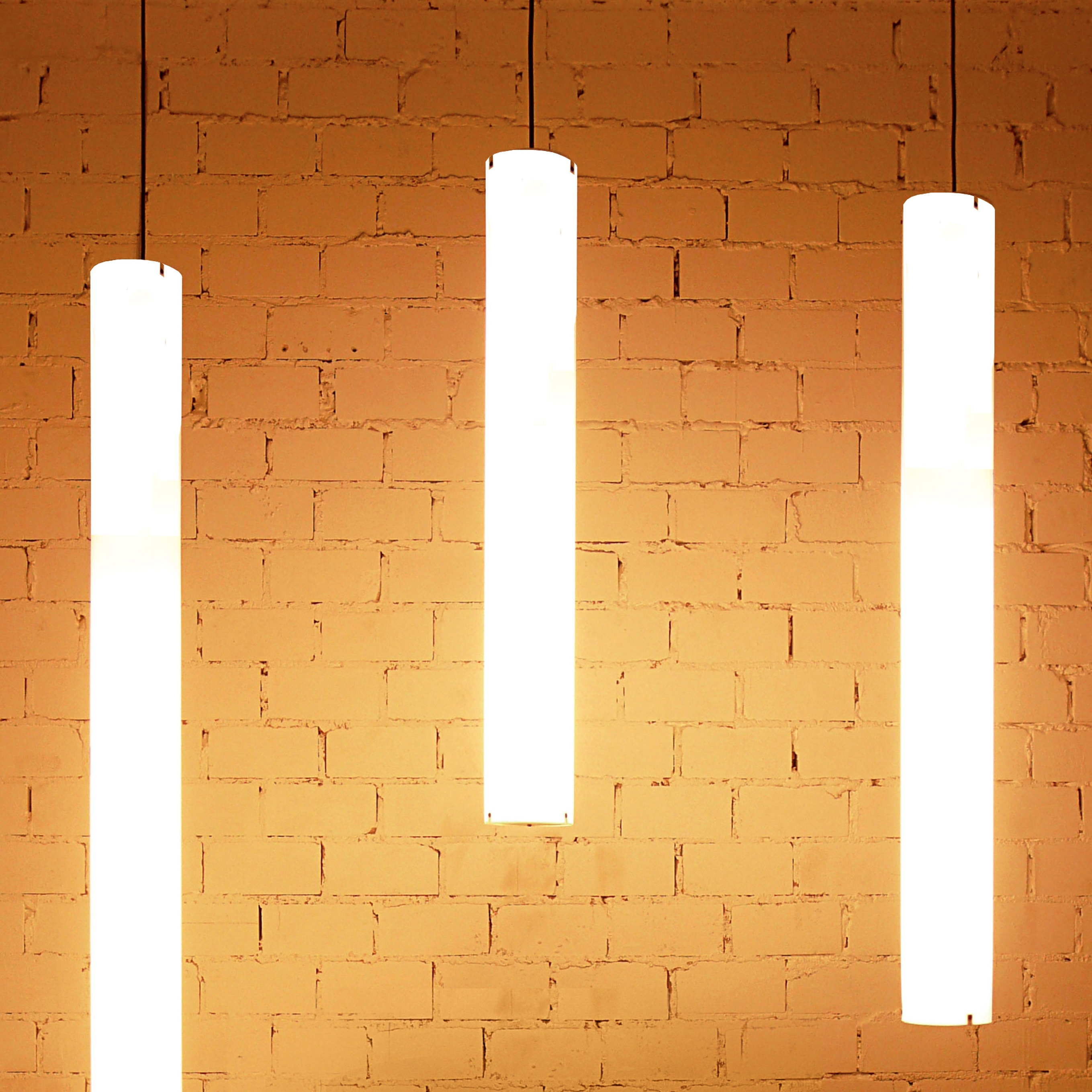 Display product WHITE PENDANT M POWERLED from manufacturer chameledeon