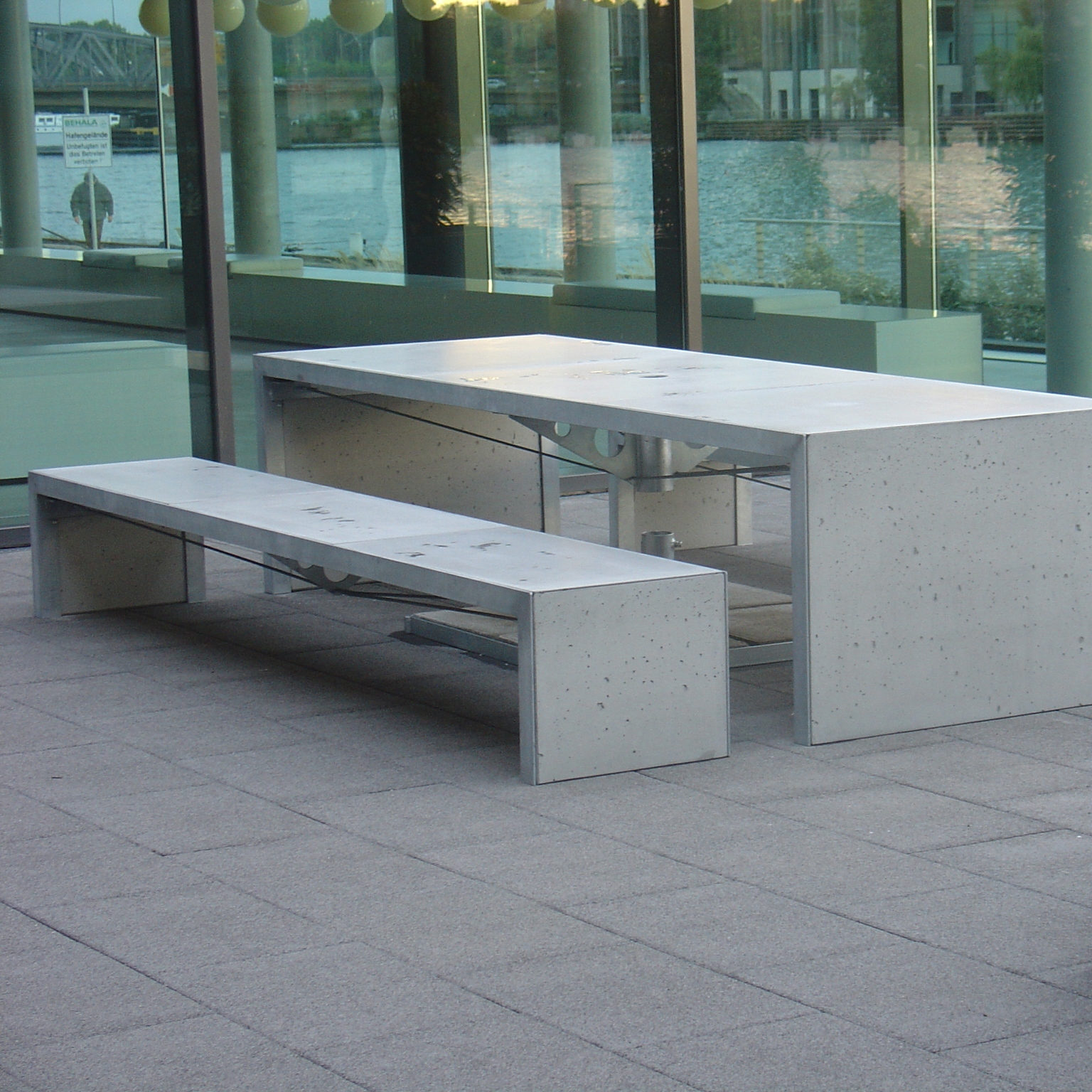 Mostrar el producto Betonlith Light | formed parts del fabricante REC Bauelemente