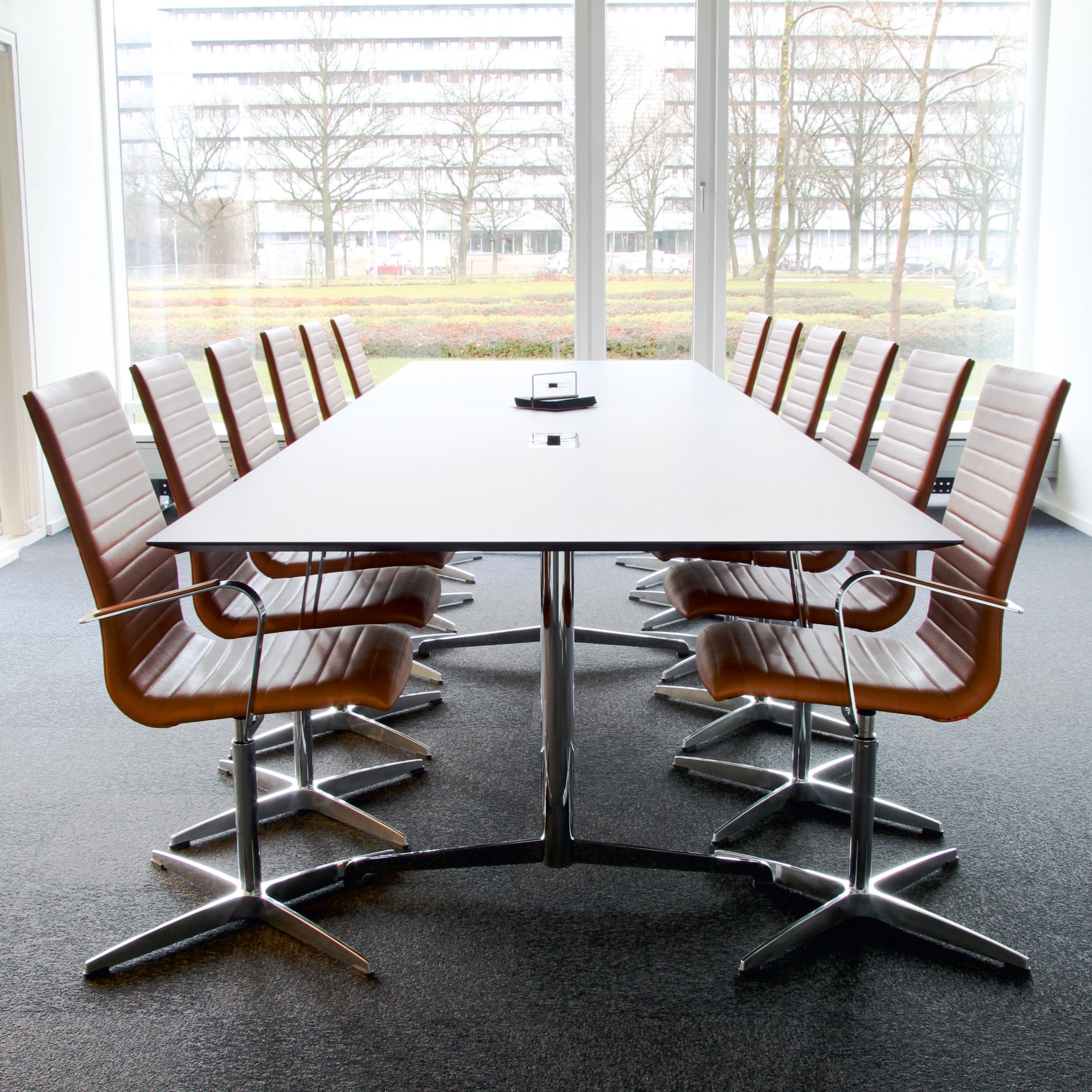 Display product Genese Conference Table from manufacturer Holmris B8