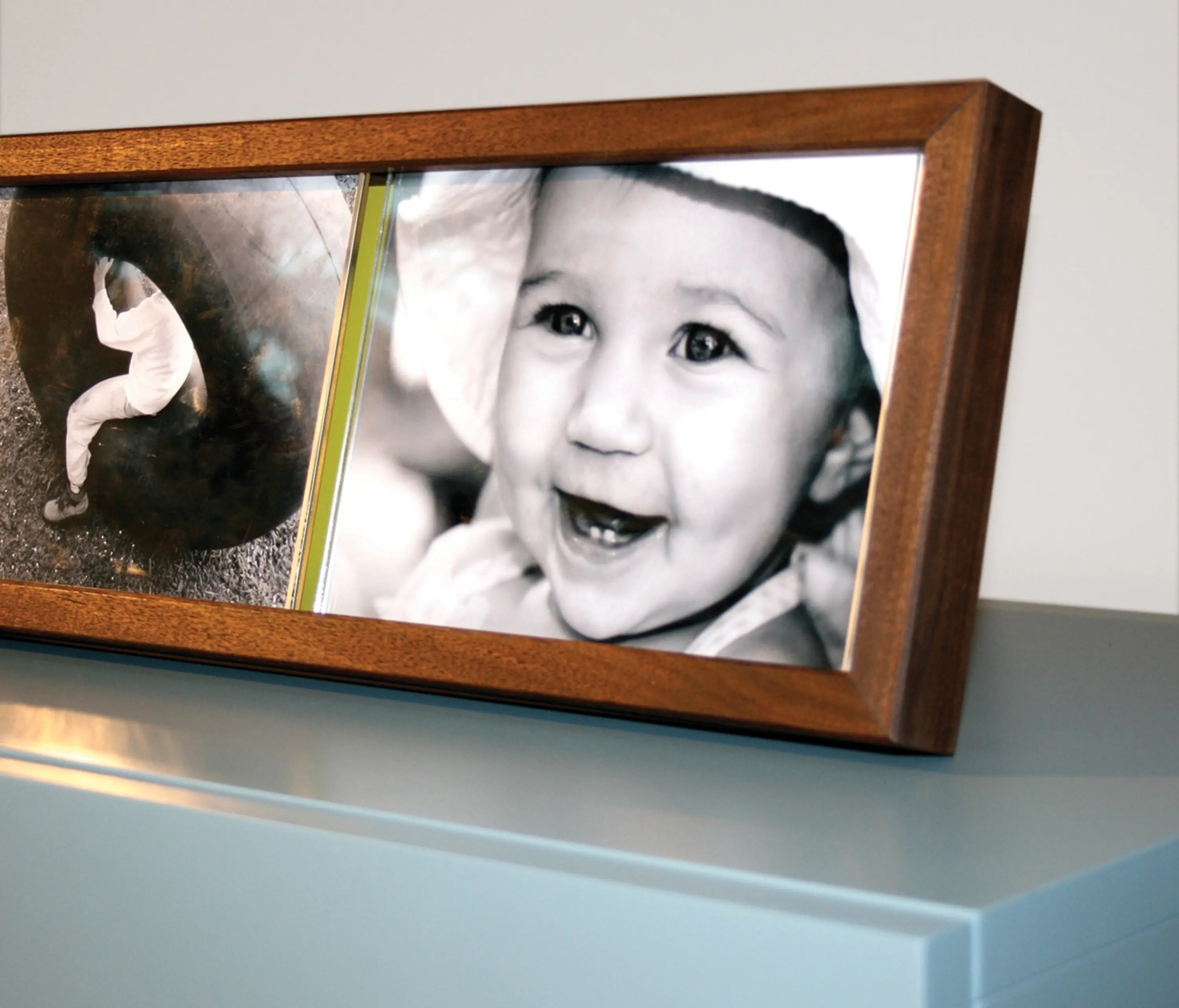 OLIVER CONRAD - MOS Picture rail