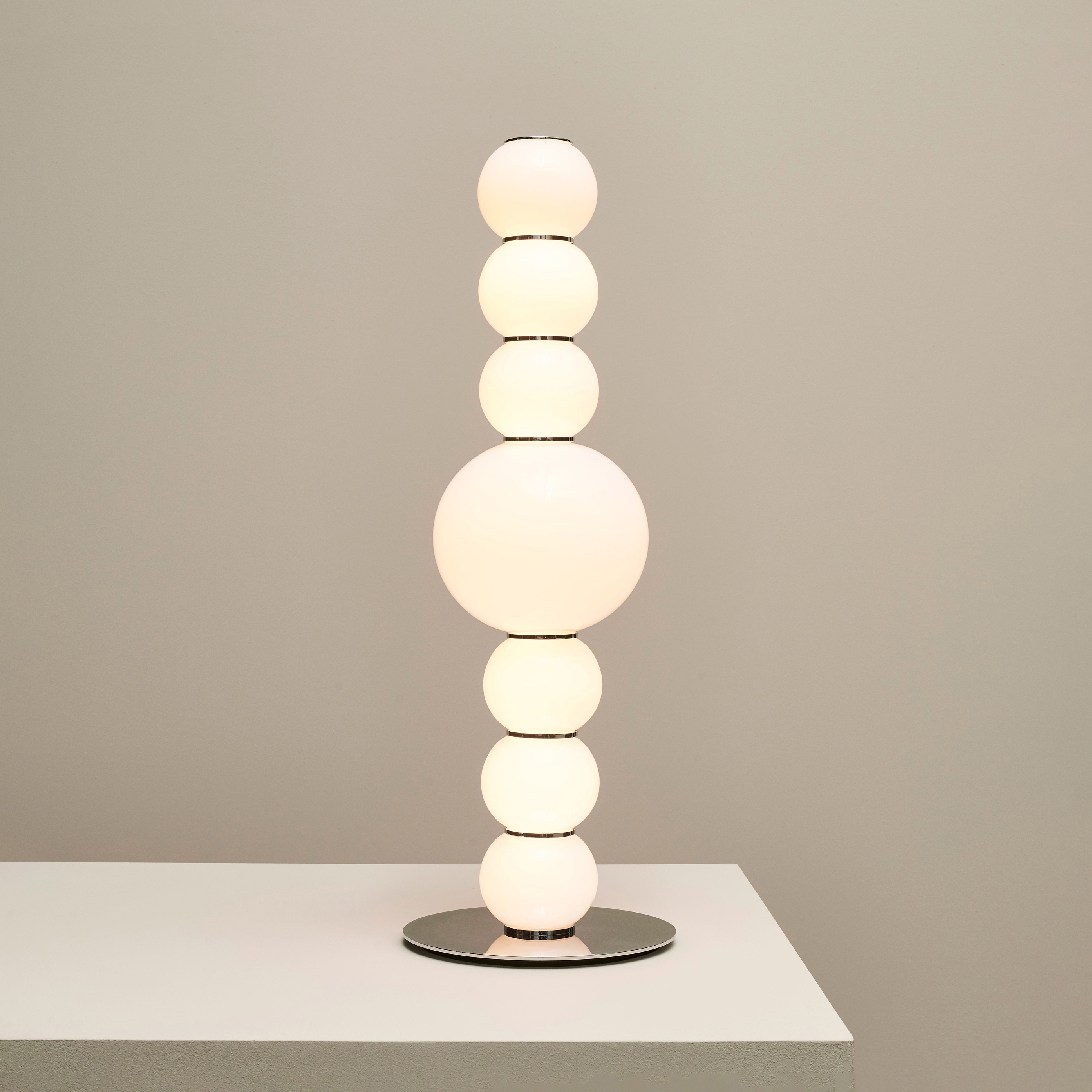 Pearls Double Table