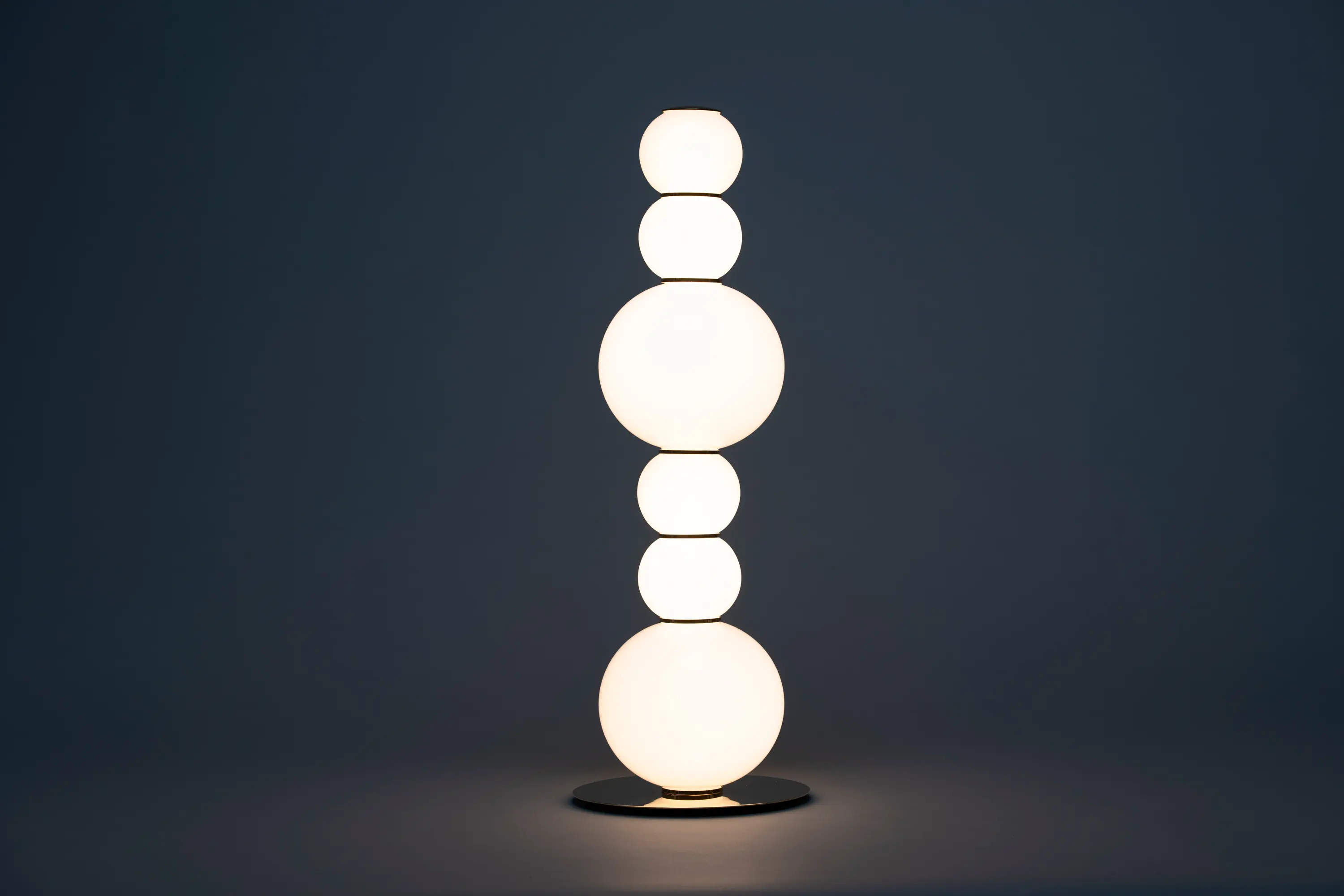 Formagenda - Pearls Double Table