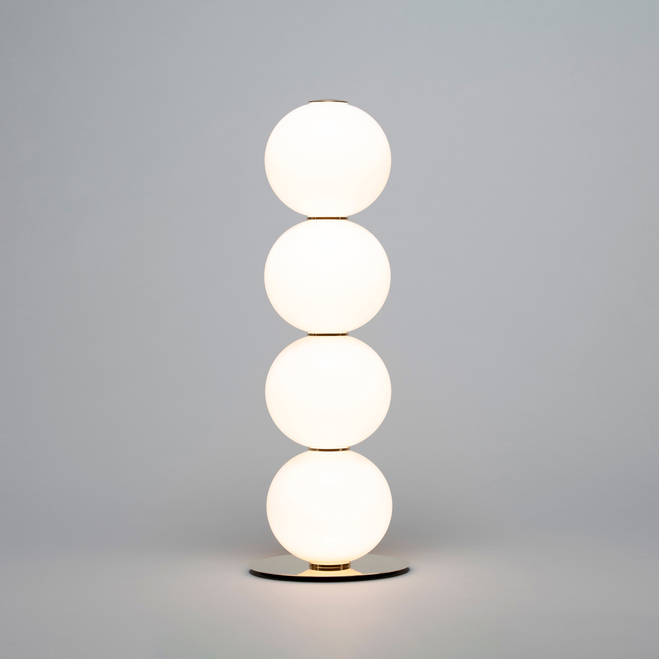 Pearls Double Table