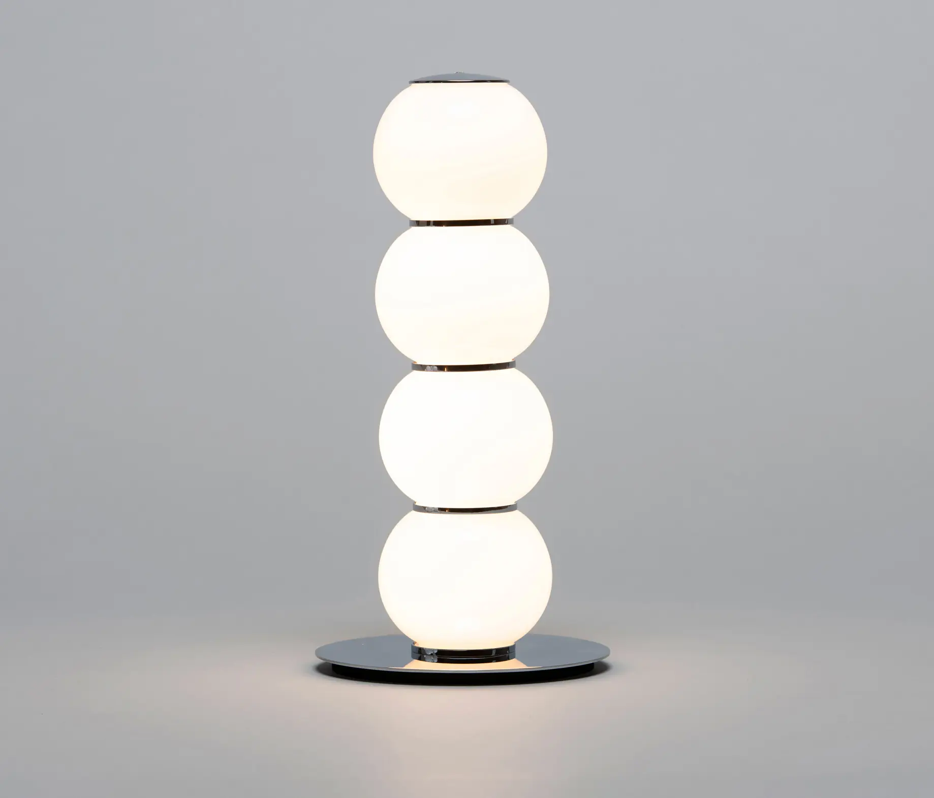 Formagenda - Pearls Table