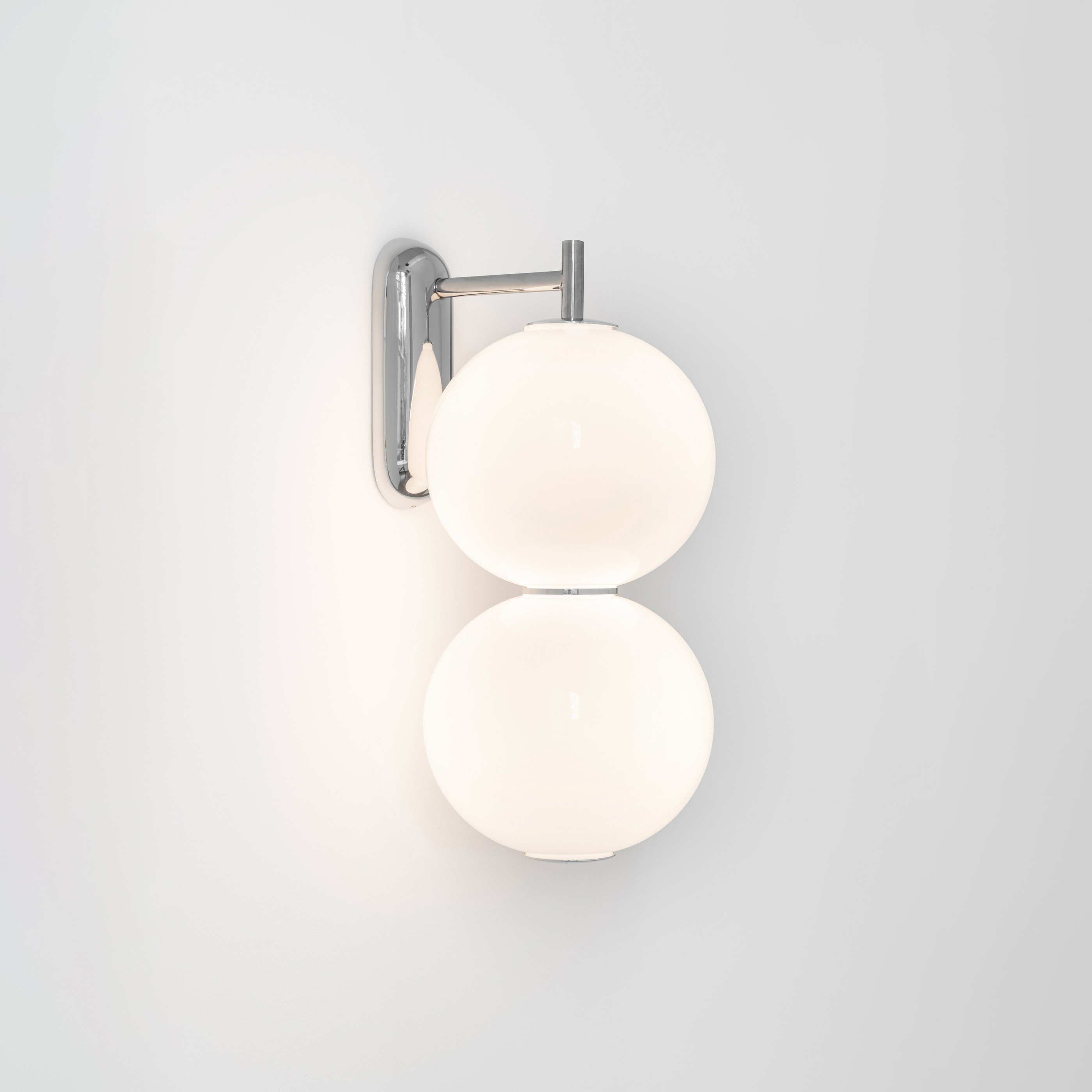 Pearls Wall