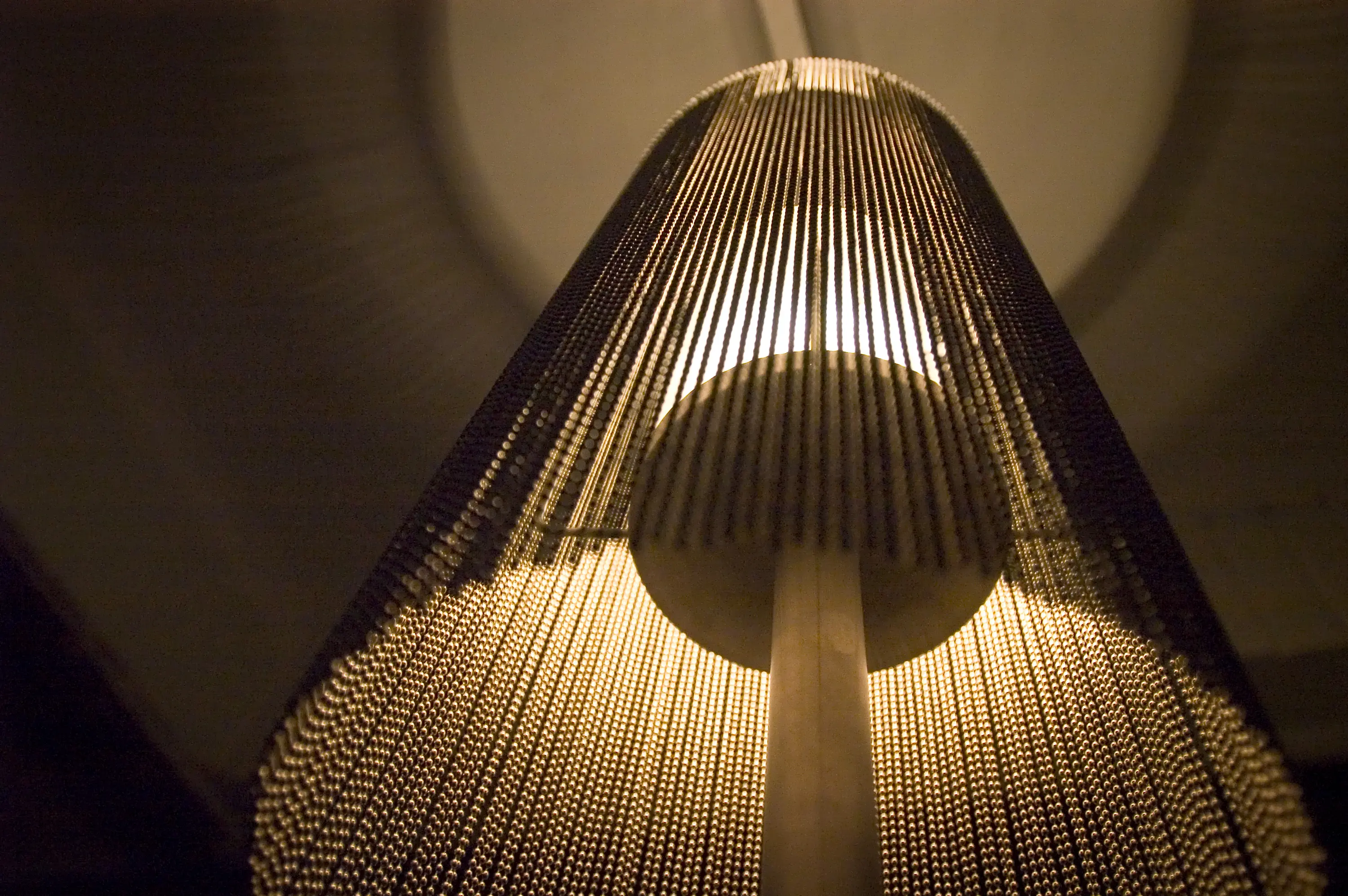 Willowlamp - Circular Cropped 280 Table Lamp