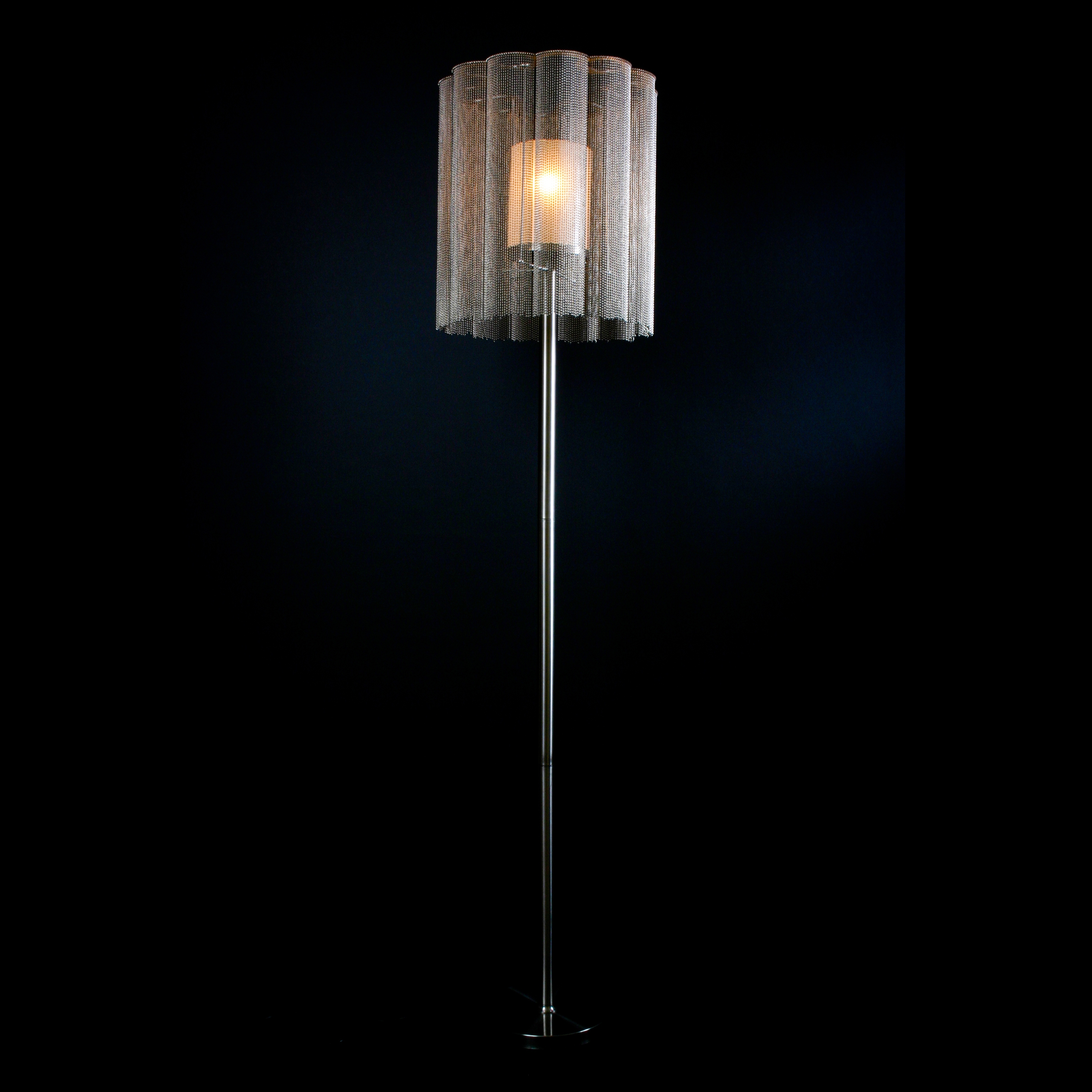 Produkt Scalloped Cropped 400 Standing Lamp des Herstellers Willowlamp anzeigen