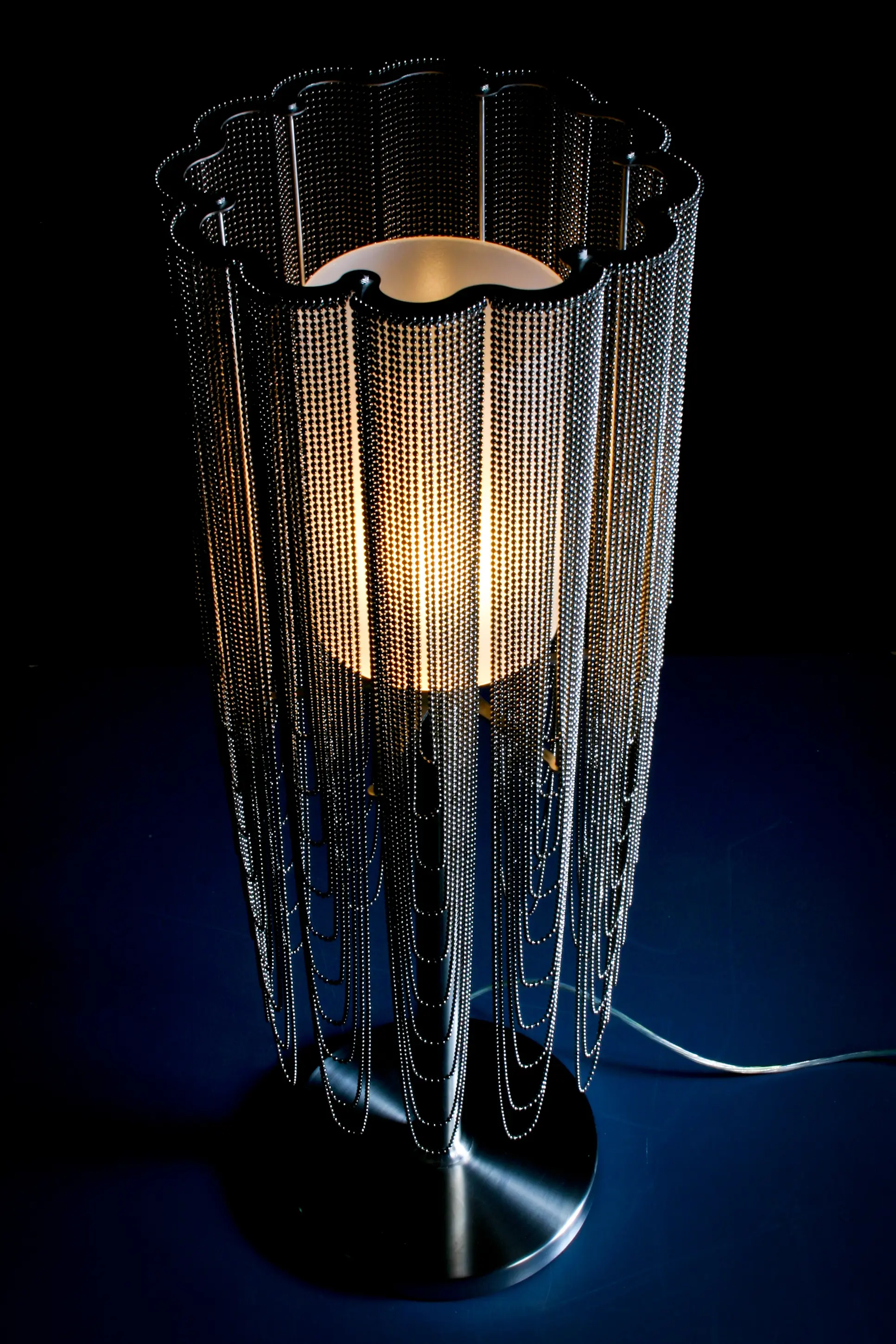 Willowlamp - Scalloped Looped 280 Table Lamp