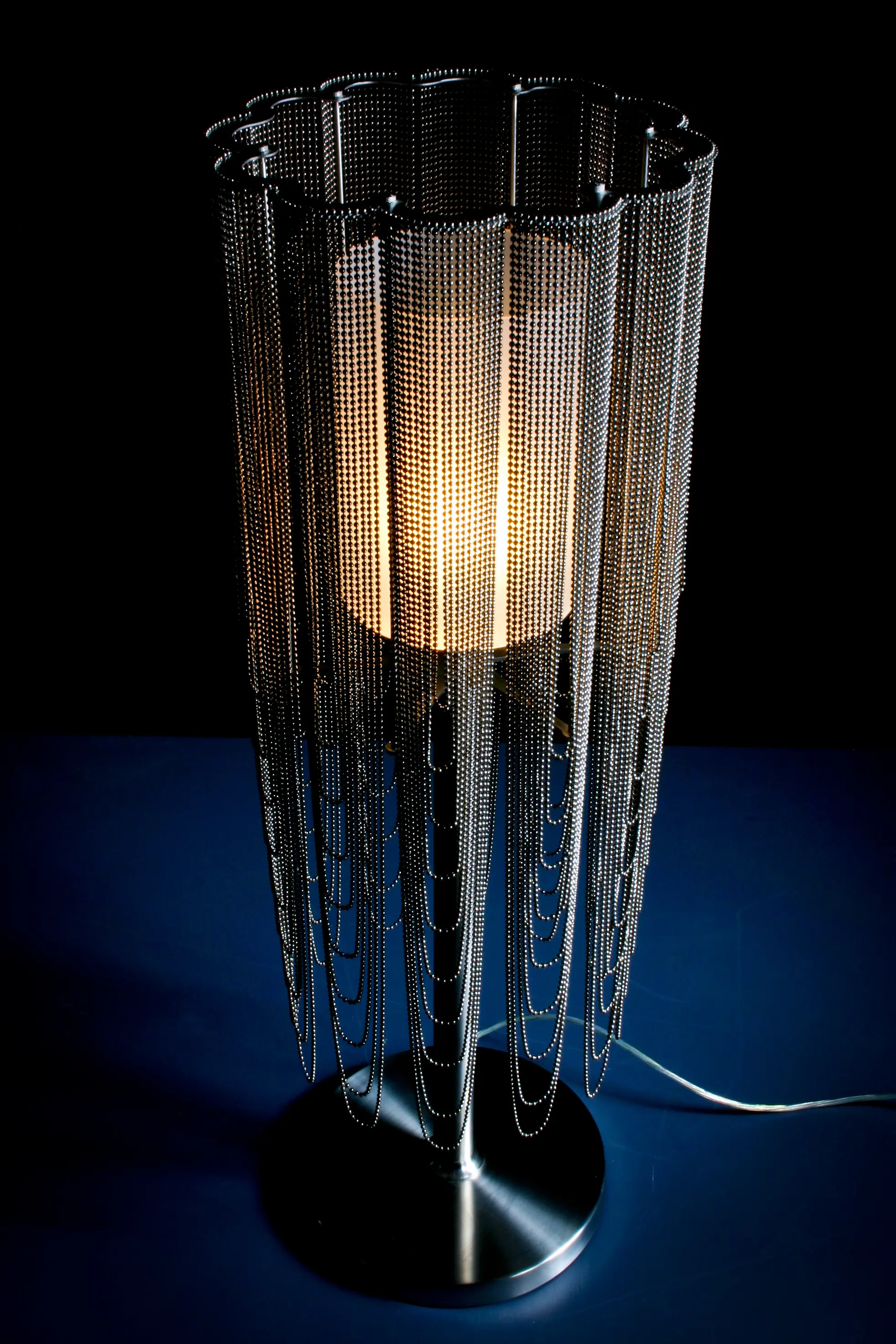 Willowlamp - Scalloped Looped 280 Table Lamp