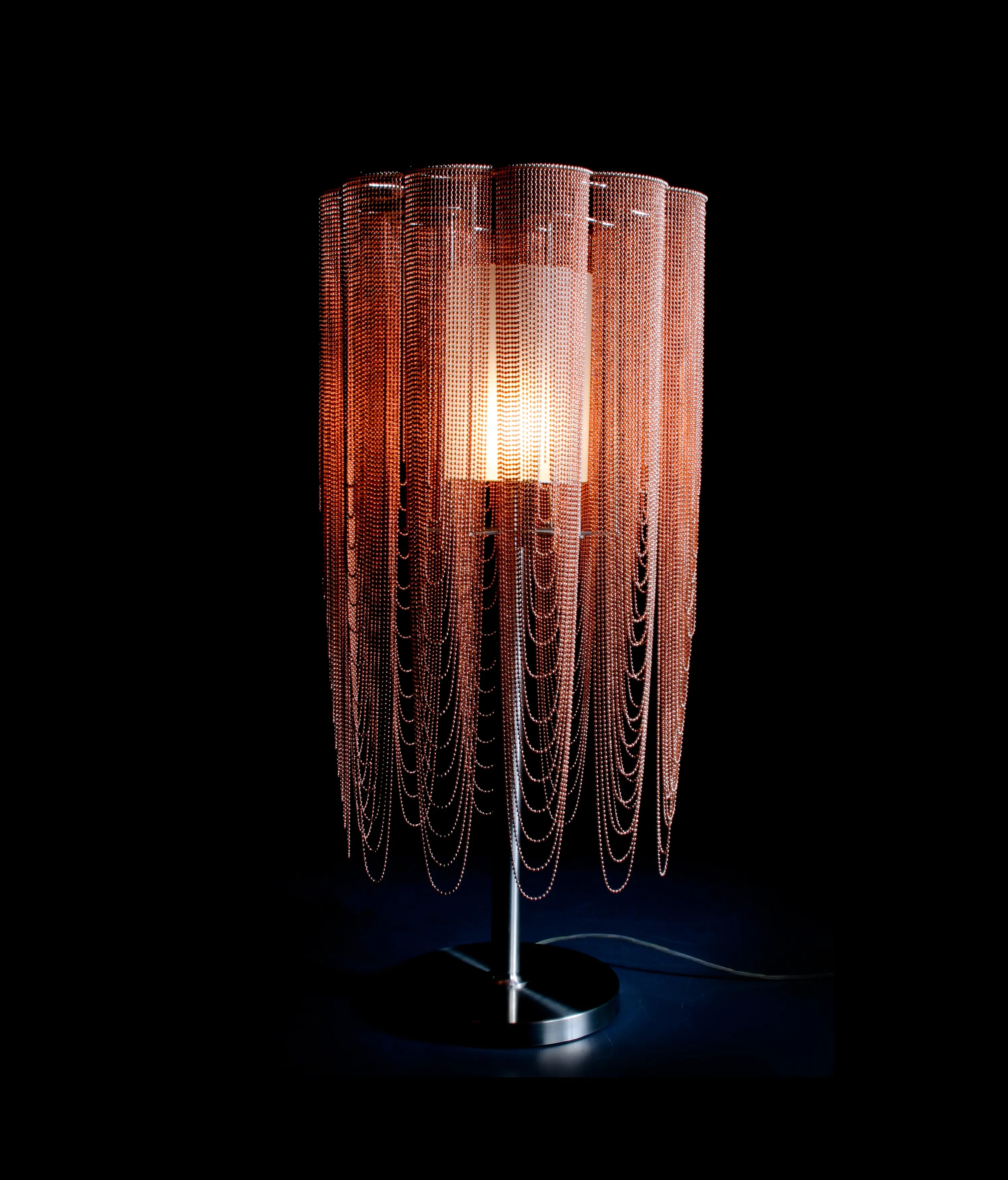 Willowlamp - Scalloped Looped 400 Table Lamp