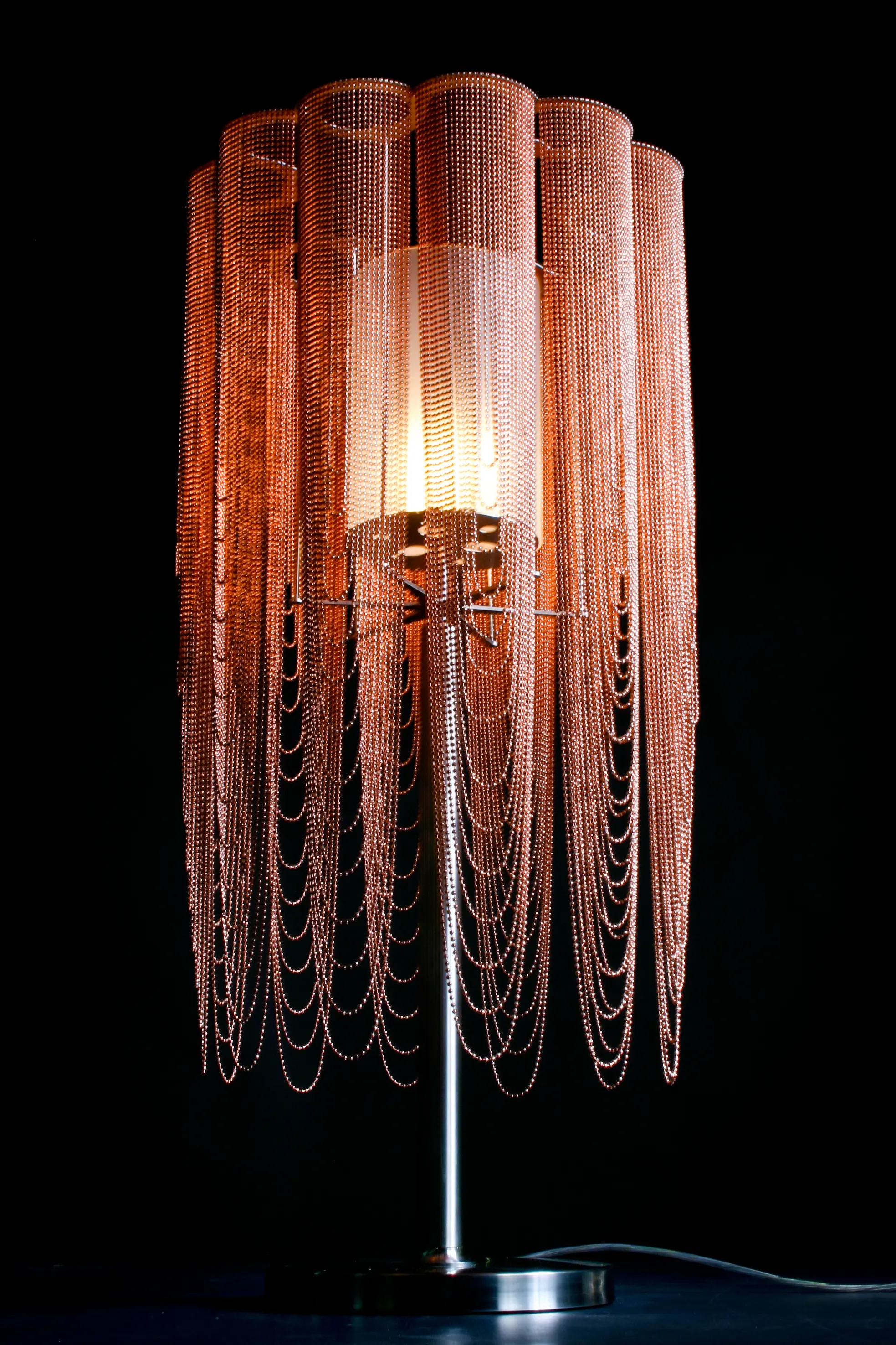 Willowlamp - Scalloped Looped 400 Table Lamp