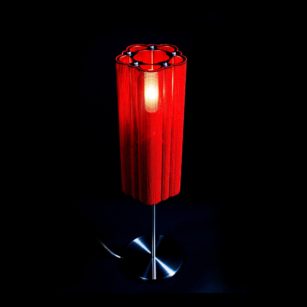 Afficher le produit Scalloped Cropped 150 Table Lamp du fabricant Willowlamp