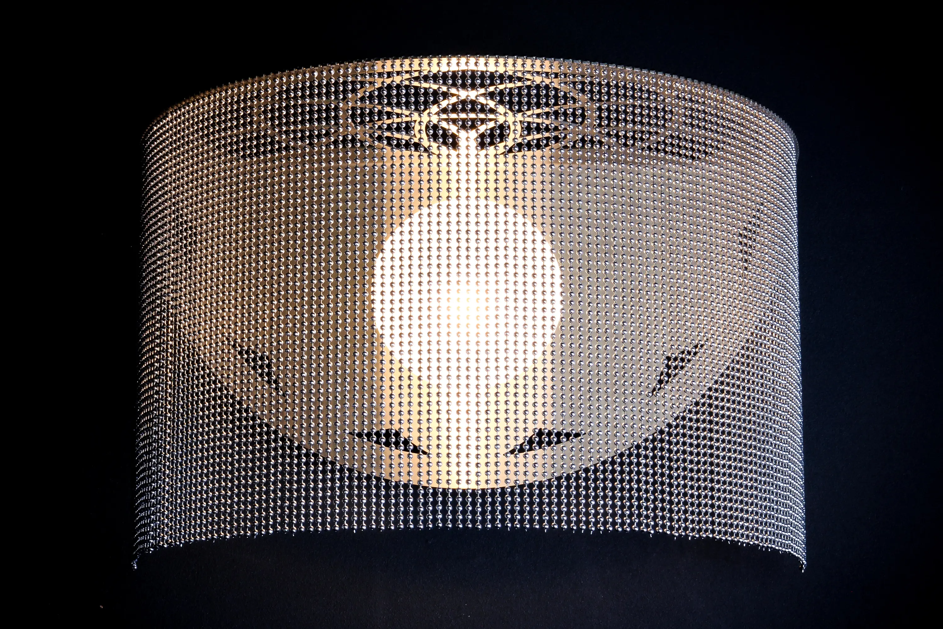 Willowlamp - Circular Cropped - Wall Sconce - 400