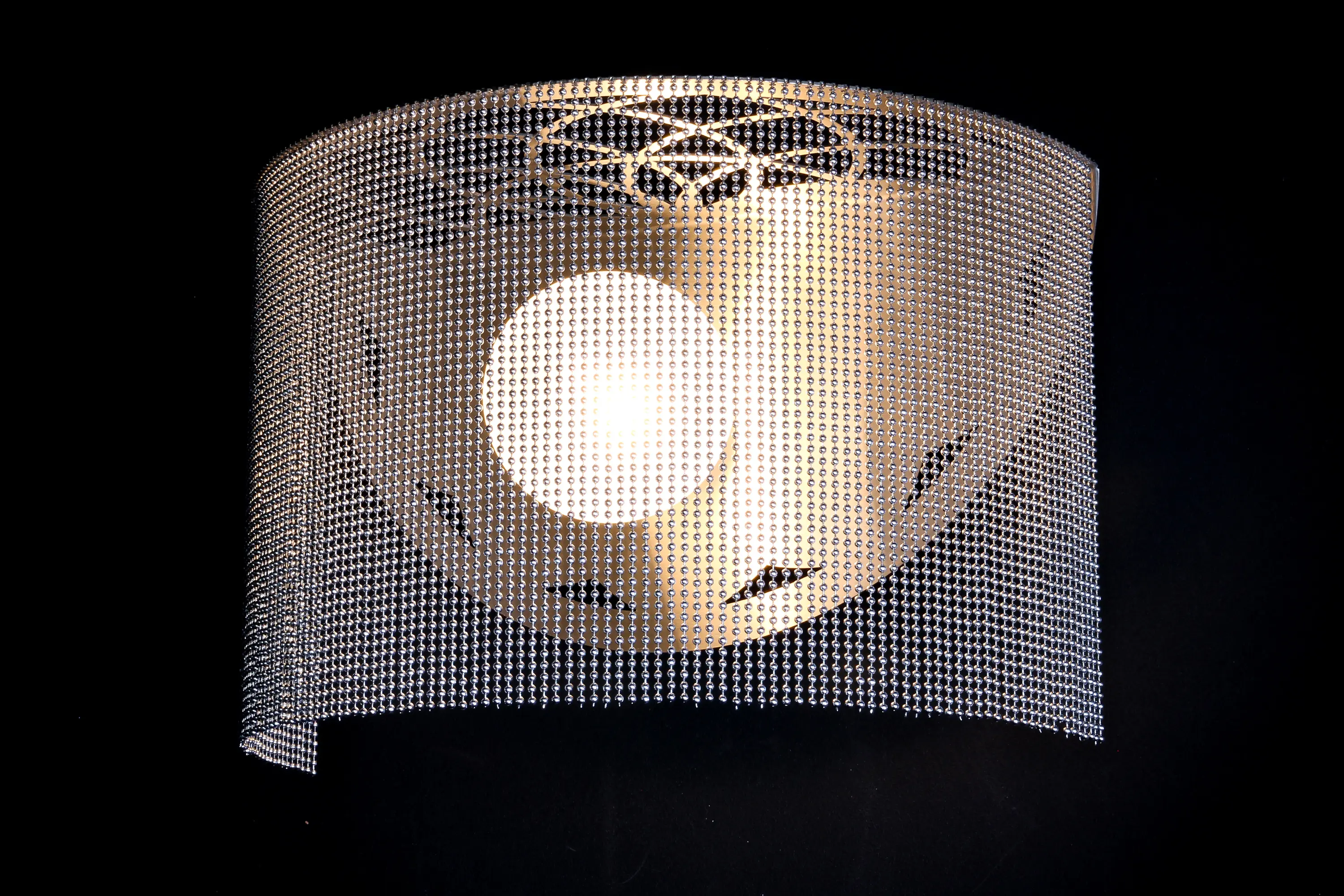 Willowlamp - Circular Cropped - Wall Sconce - 400