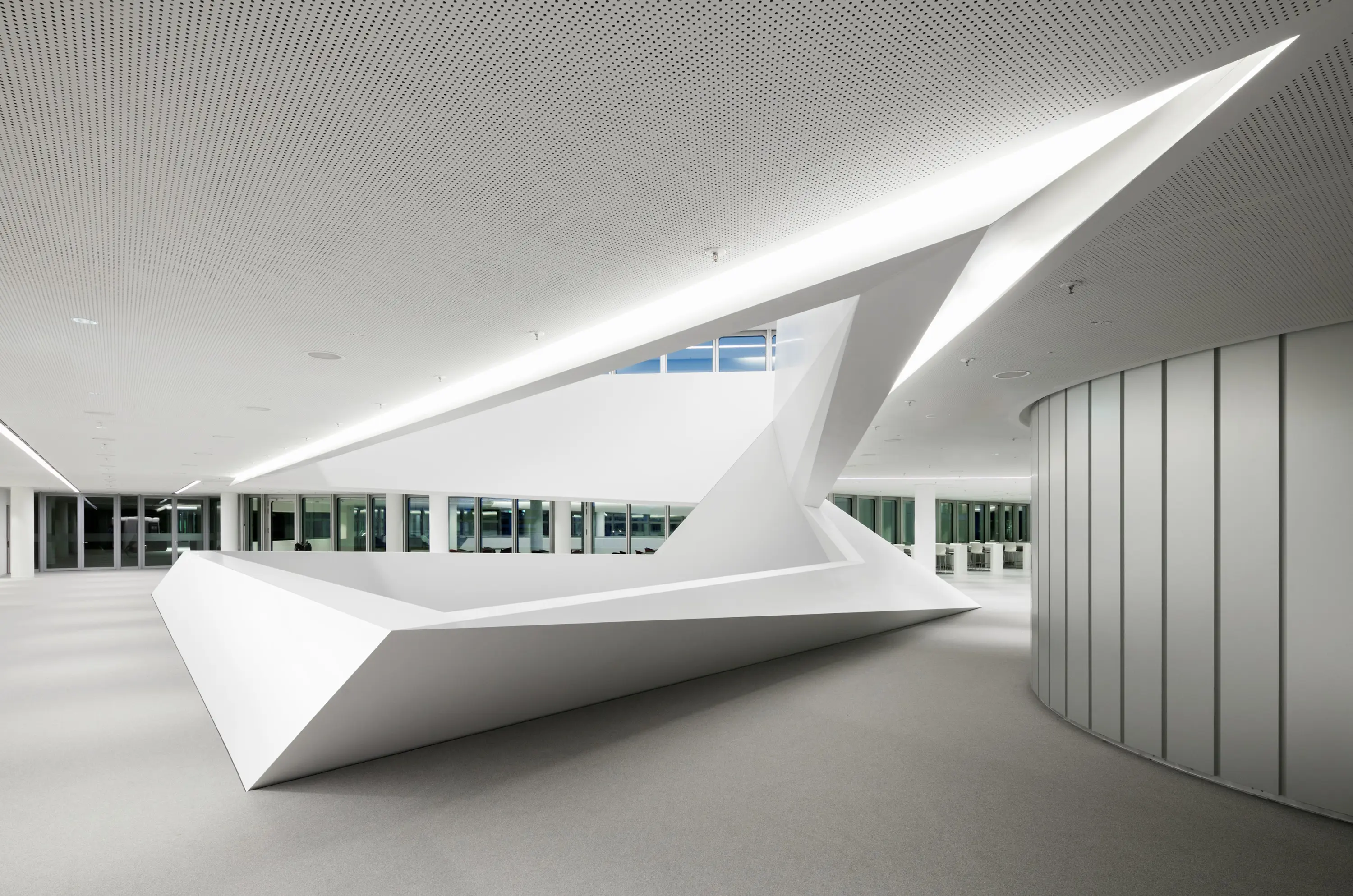 Rosskopf + Partner - Wall covering for HVB Tower München