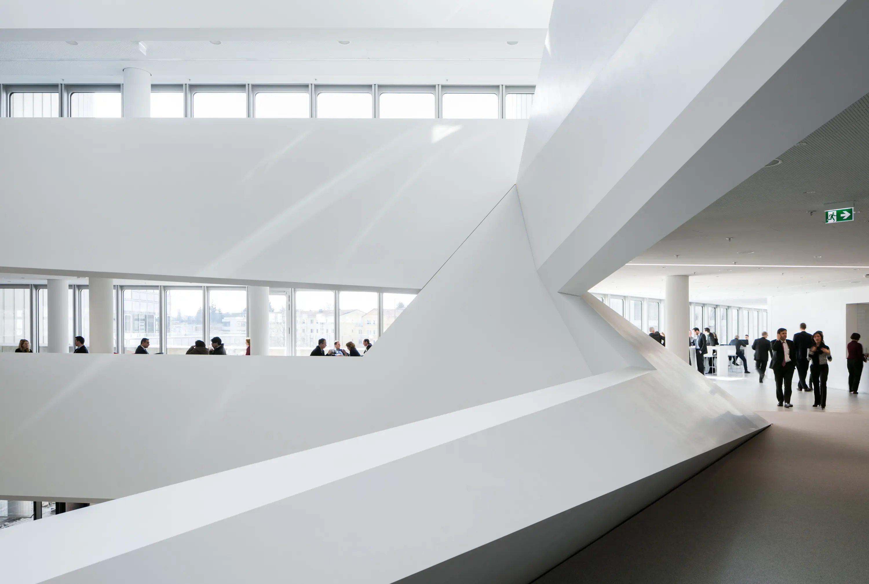 Rosskopf + Partner - Wall covering for HVB Tower München