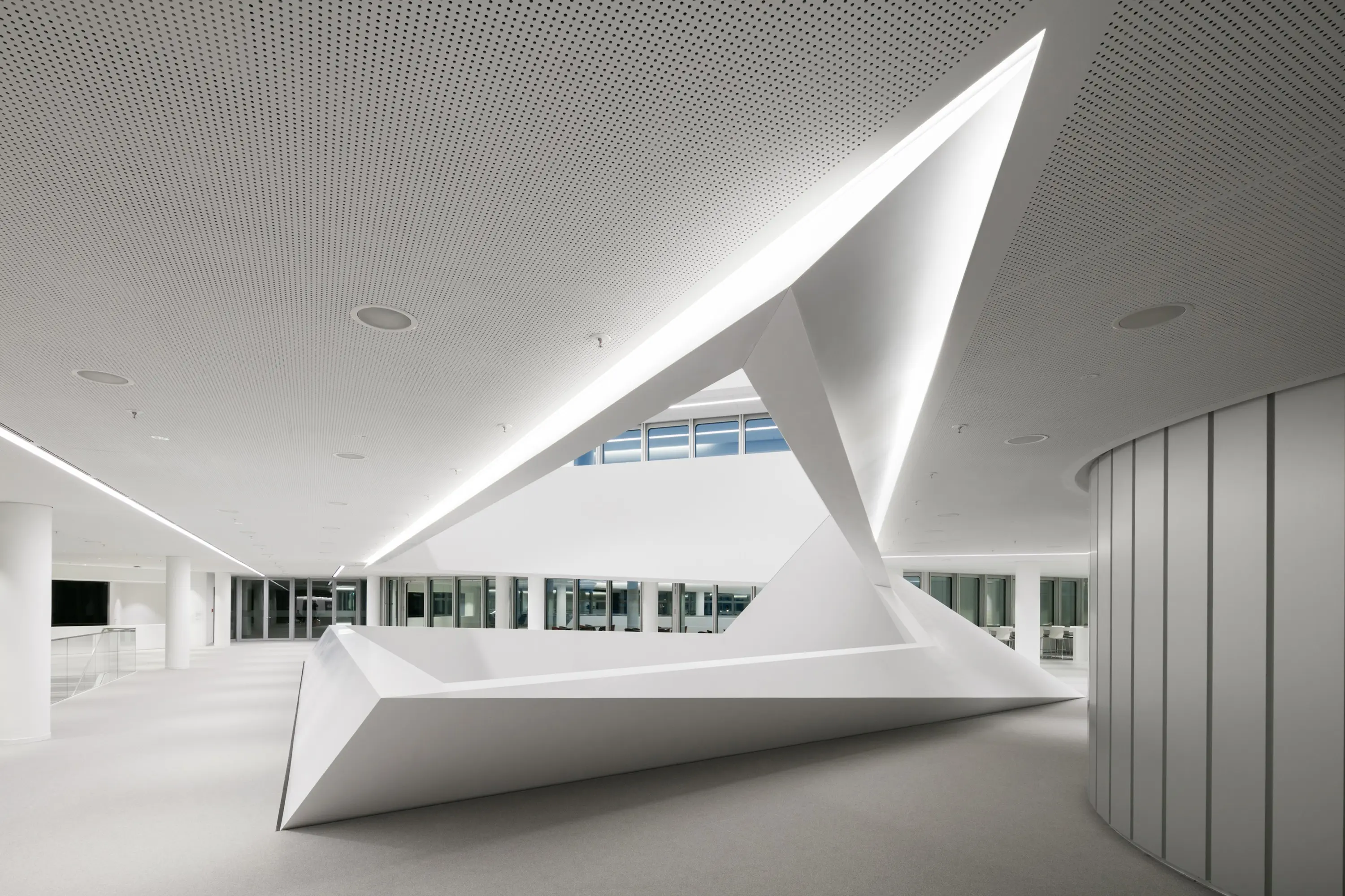 Rosskopf + Partner - Wall covering for HVB Tower München