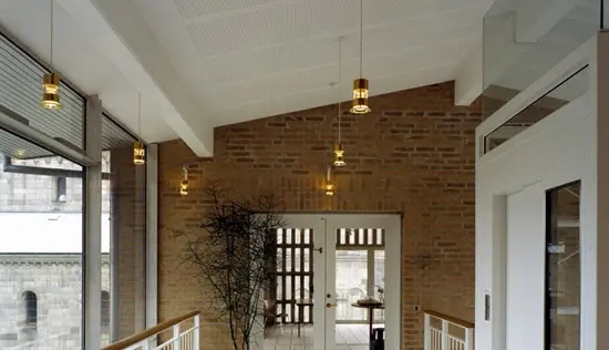 Okholm Lighting - TRINITATIS wall lamp