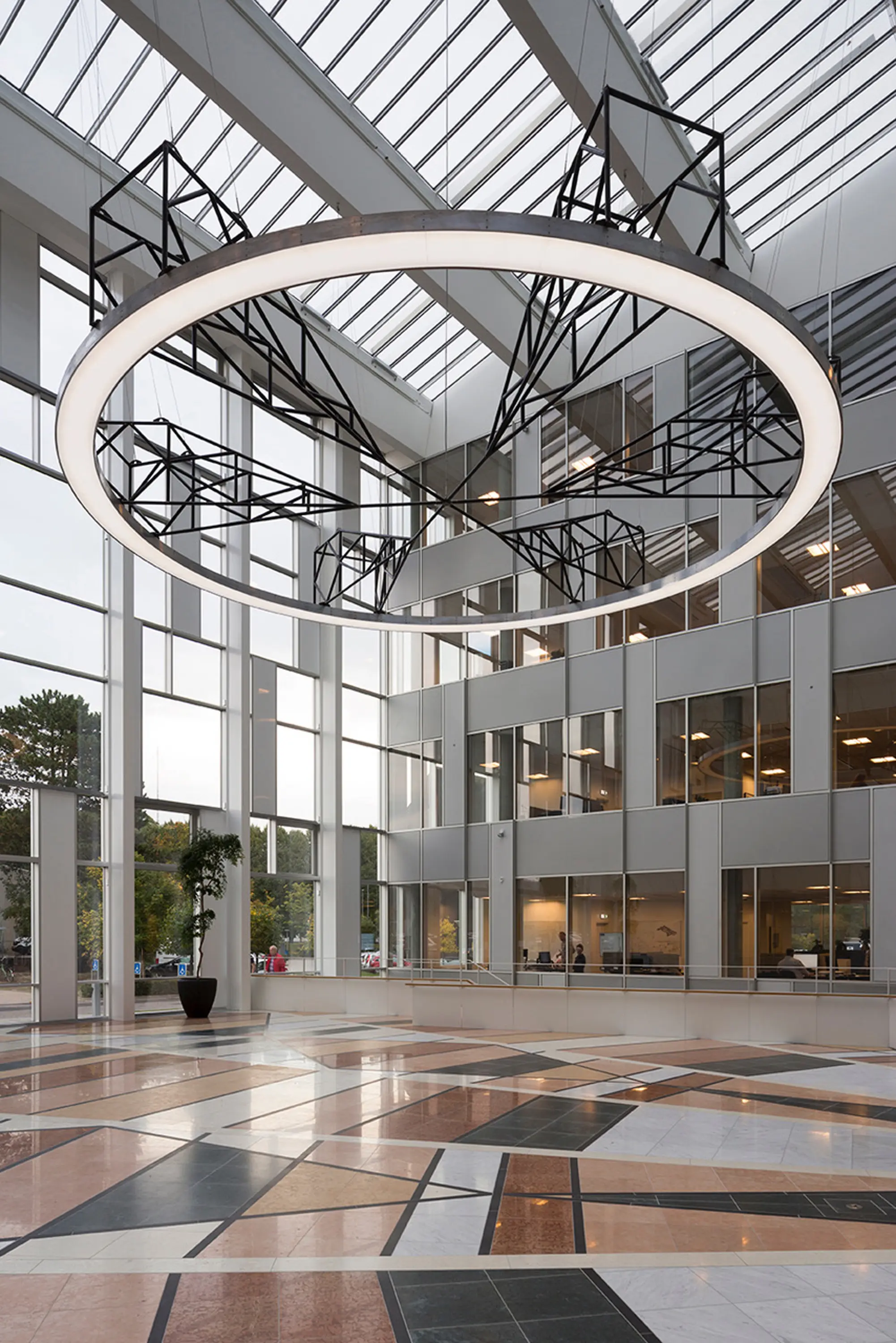 Okholm Lighting - MT Højgaard LED chandelier