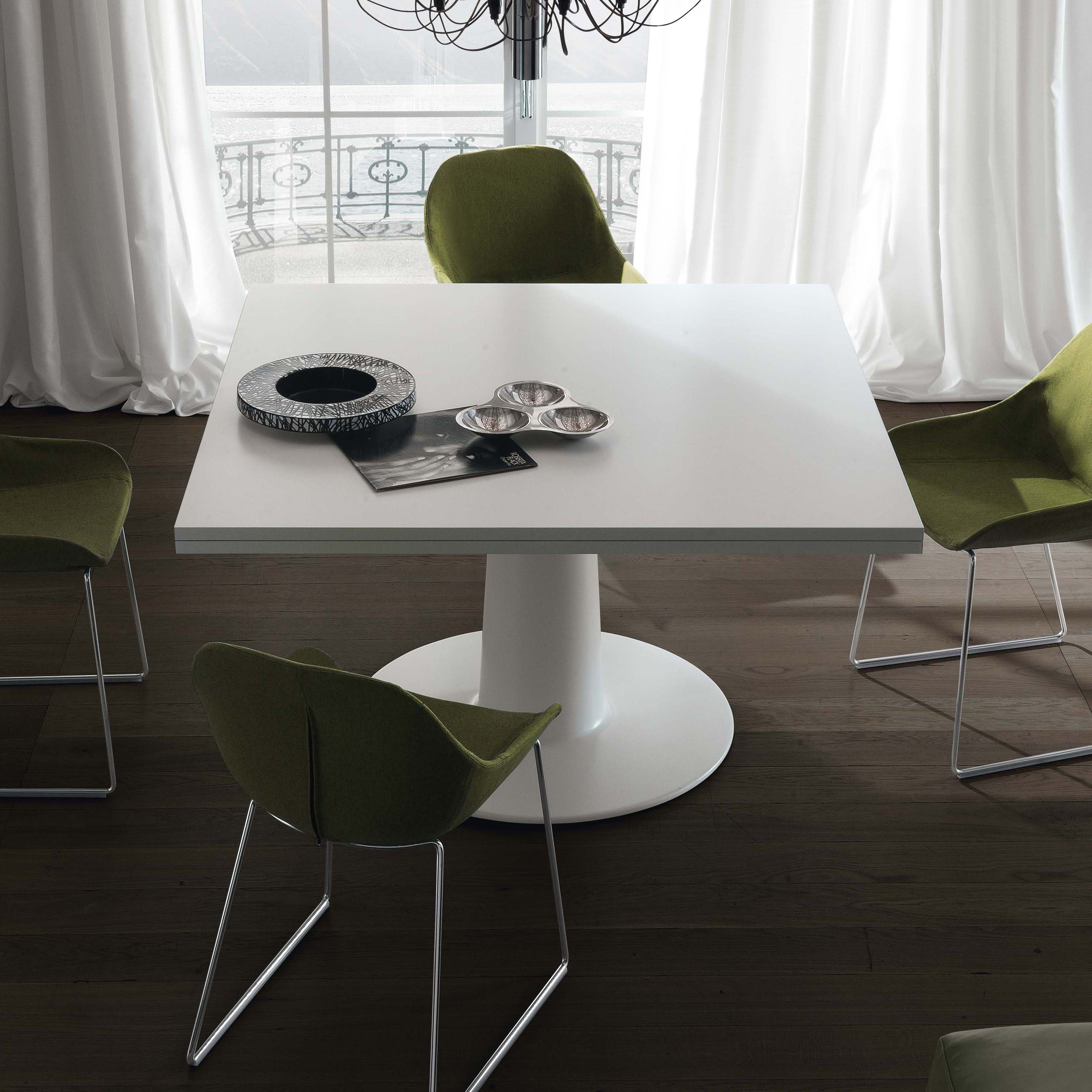 Mostra il prodotto Moon del produttore Jesse