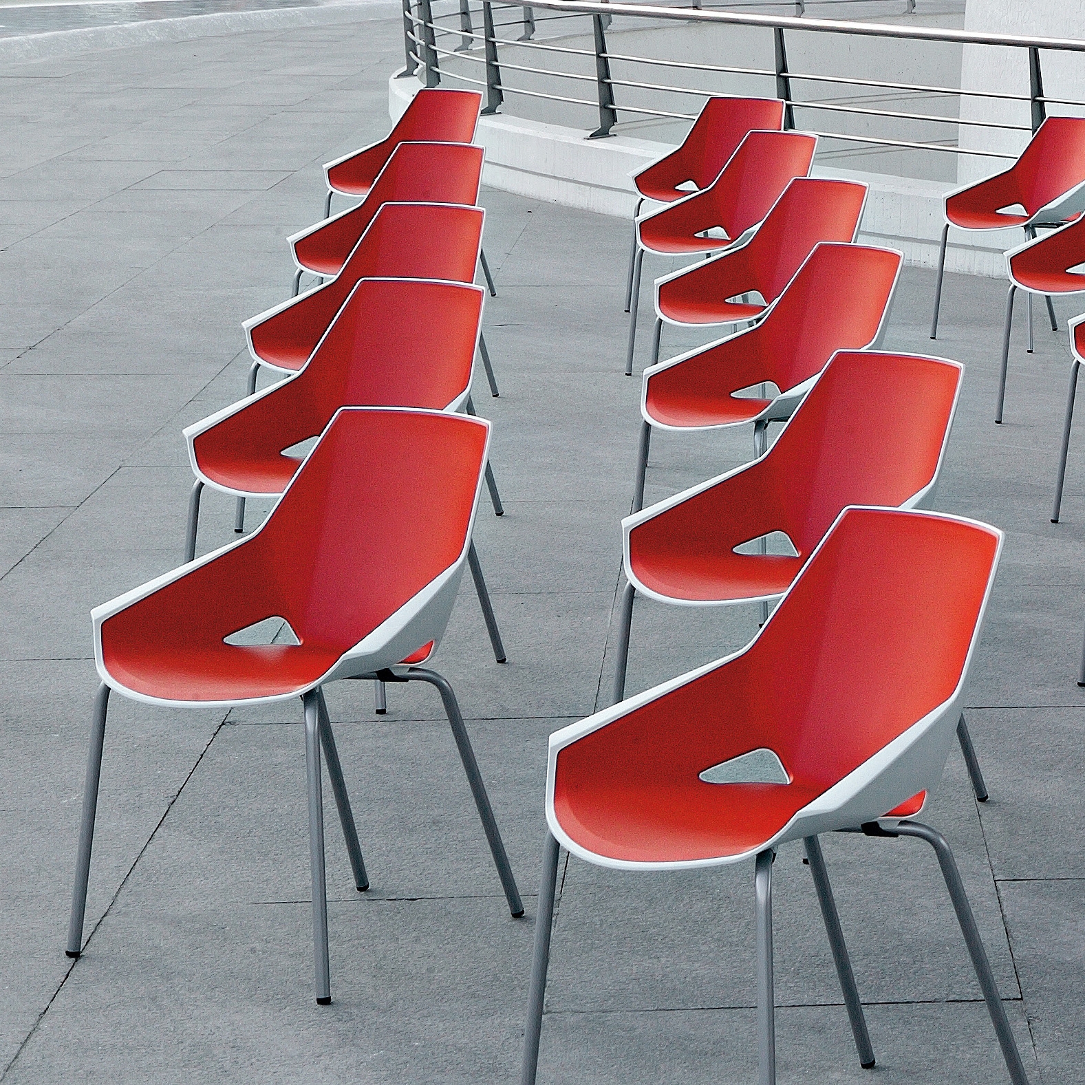 MEETING CHAIRS