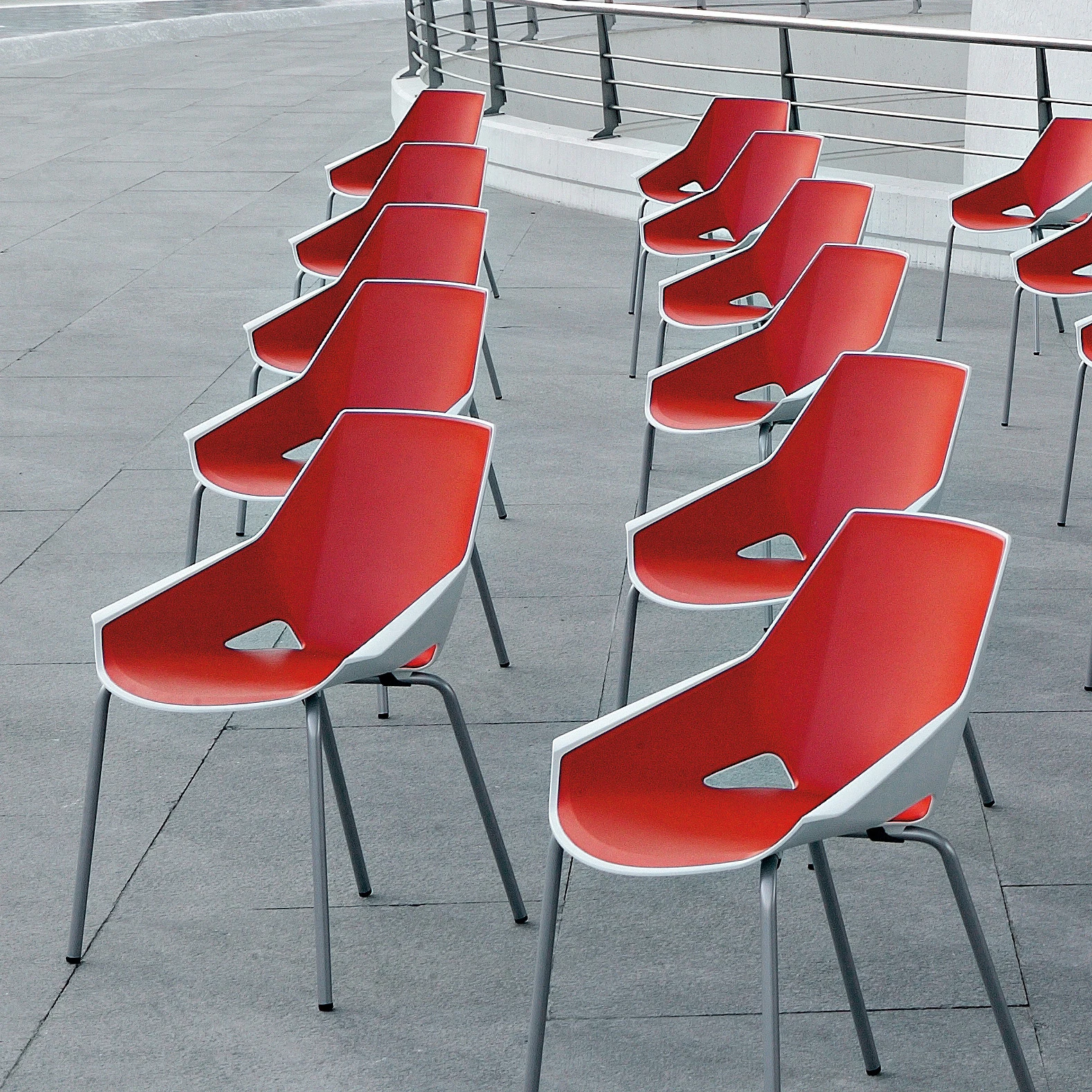 MEETING CHAIRS
