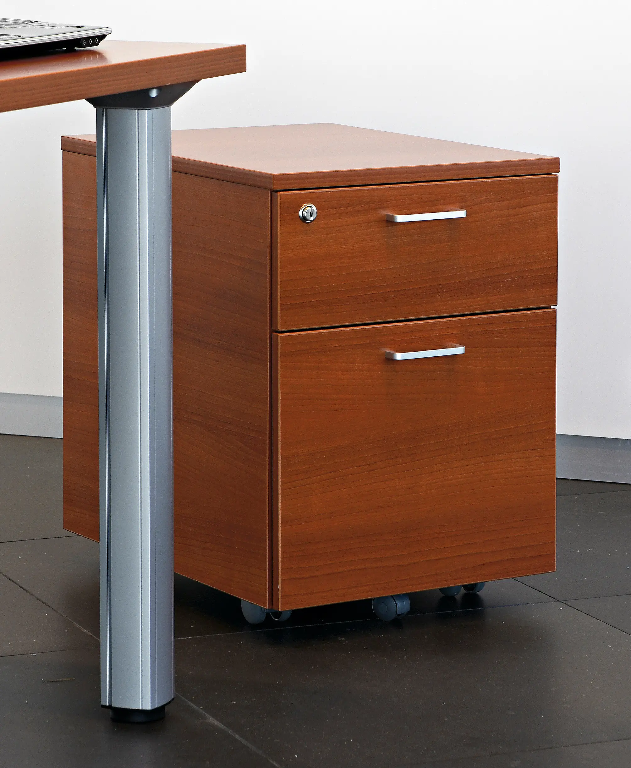 actiu - Pedestals Standard