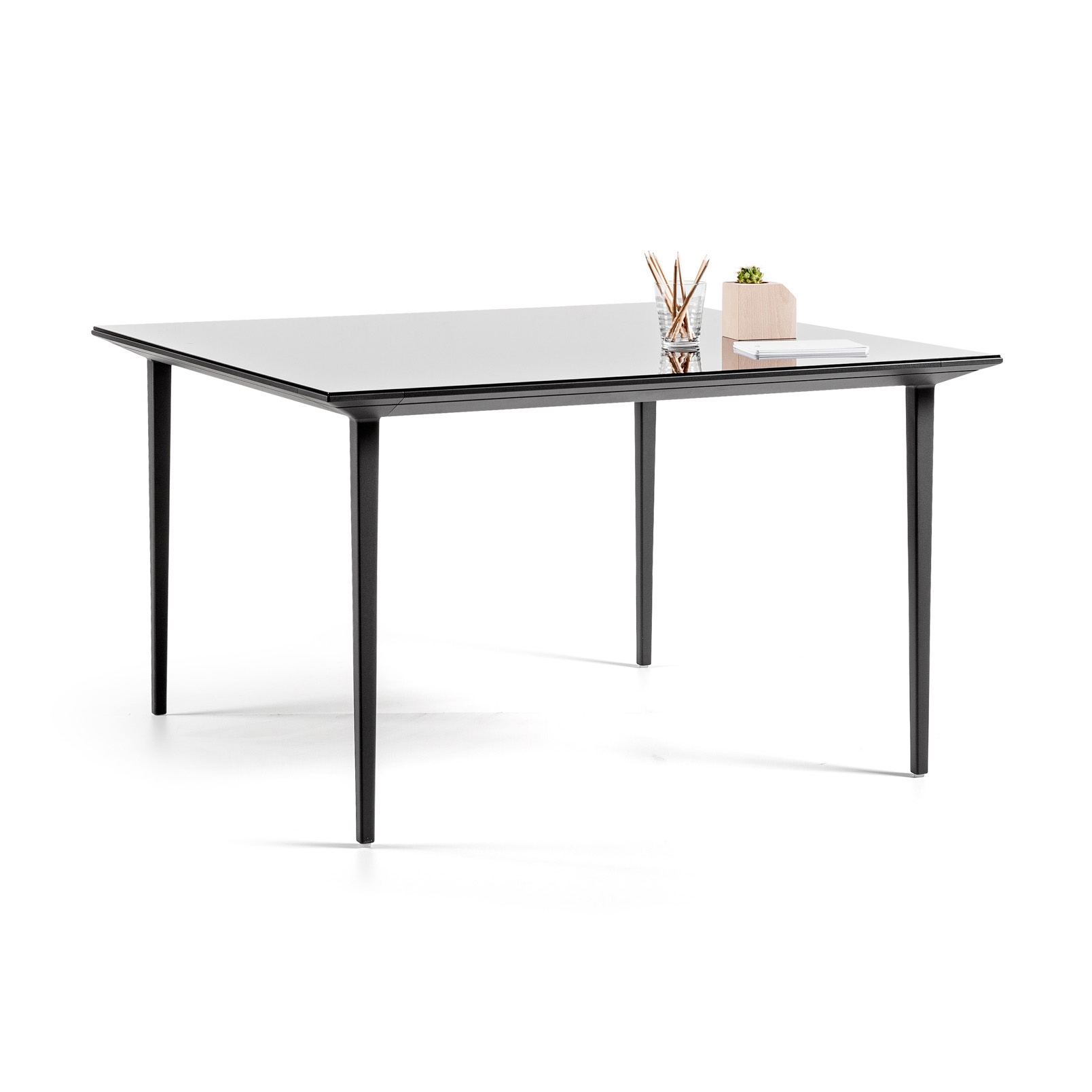 Vertoon produk Longo Desk van vervaardiger actiu