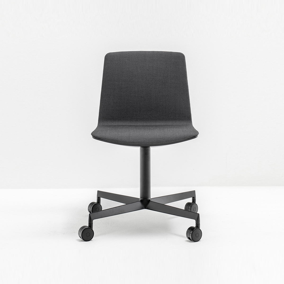 Display product Noa 727 from manufacturer PEDRALI