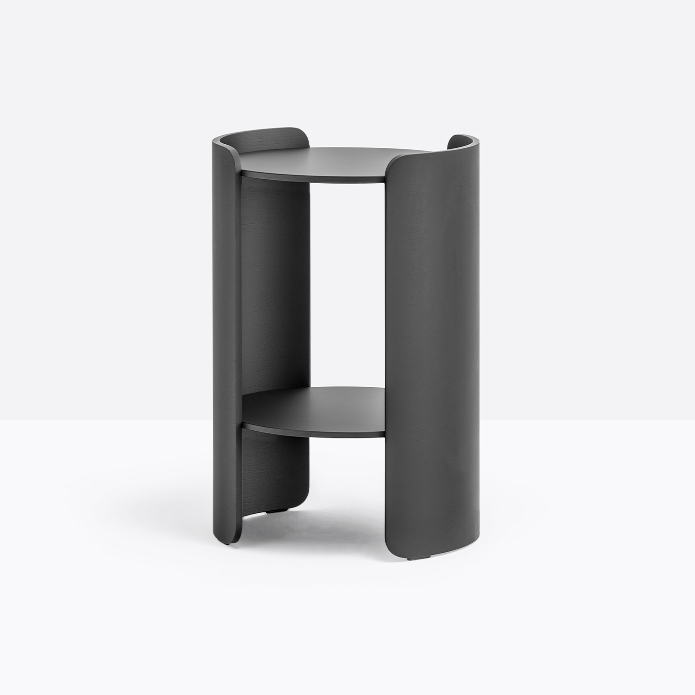 Display product Parenthesis P10002 from manufacturer PEDRALI
