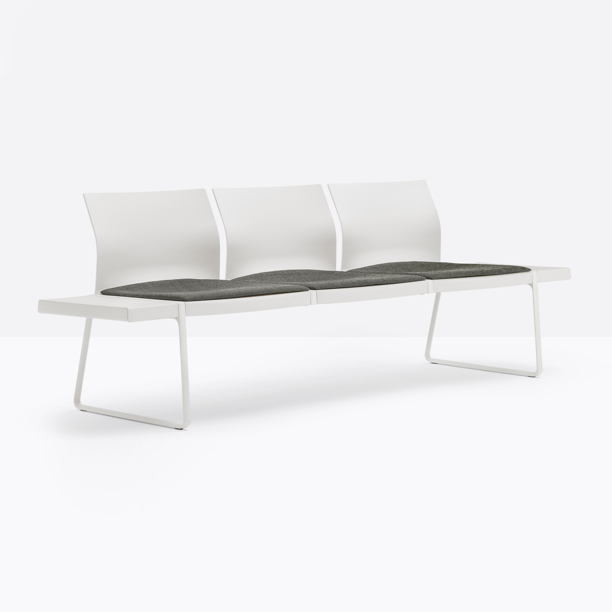 Display product Plural P02003/2004/2006/2009 from manufacturer PEDRALI