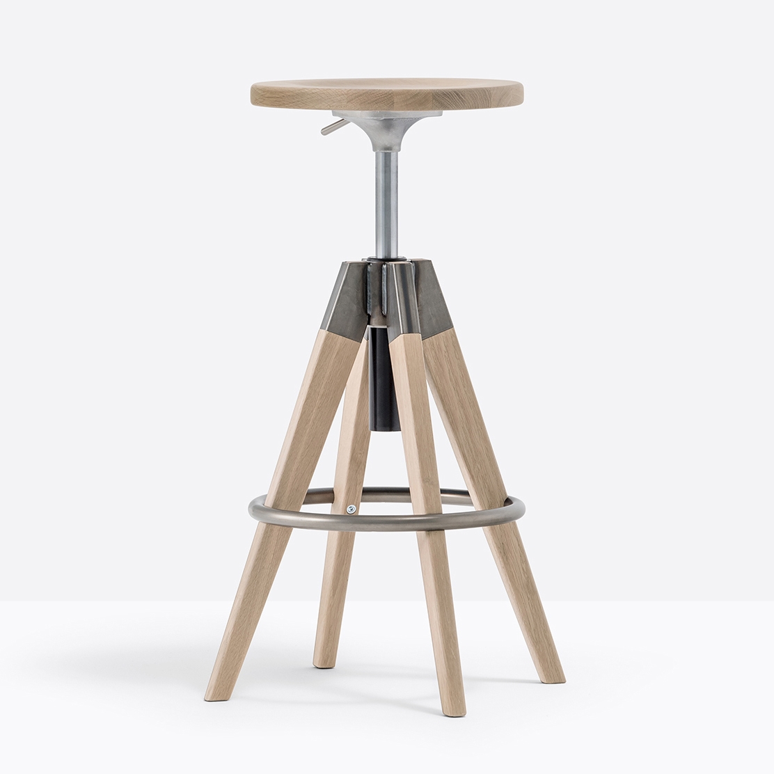 Mostra il prodotto Arki-stool del produttore PEDRALI