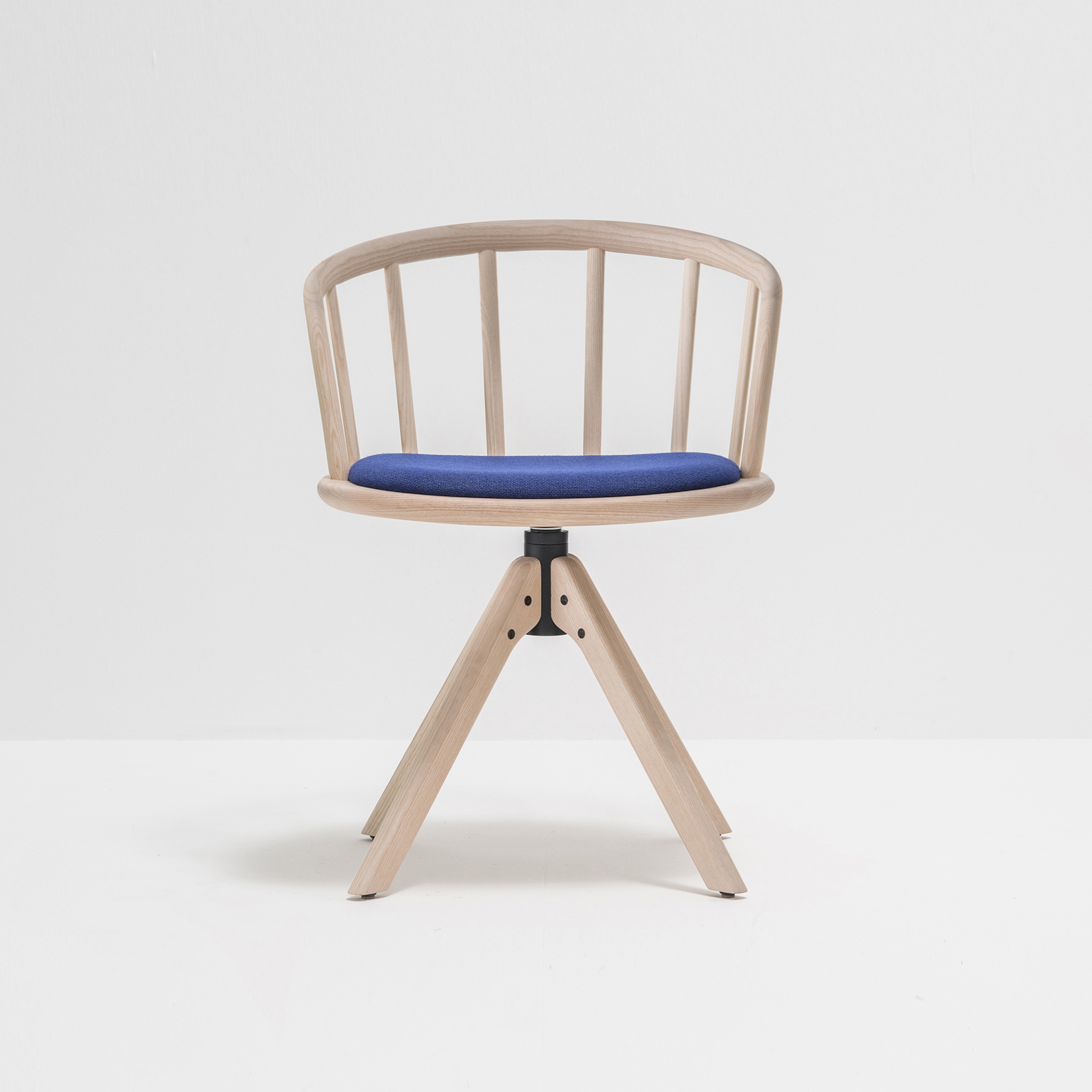 Mostra il prodotto Nym armchair 2846 del produttore PEDRALI