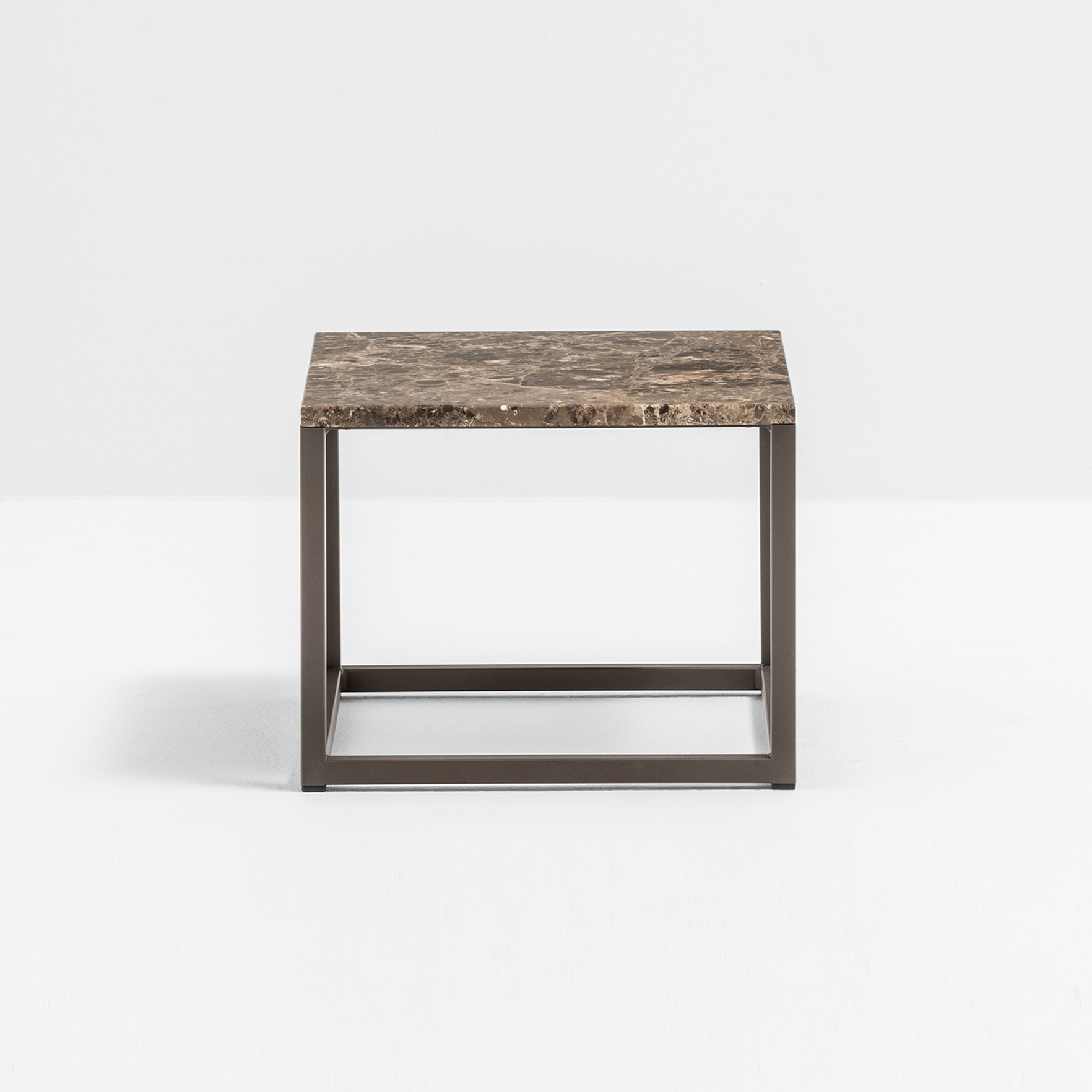 Display product Code 40x40x30 from manufacturer PEDRALI