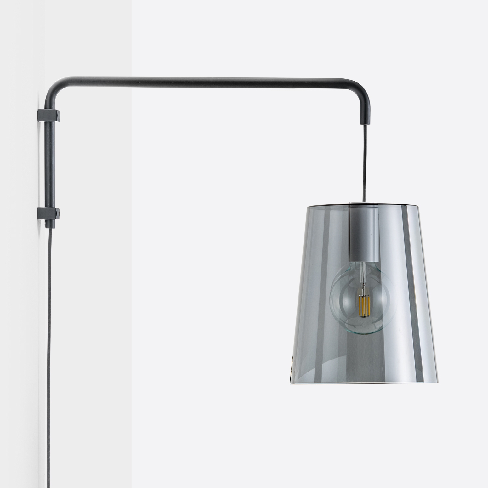 Display product L001W from manufacturer PEDRALI