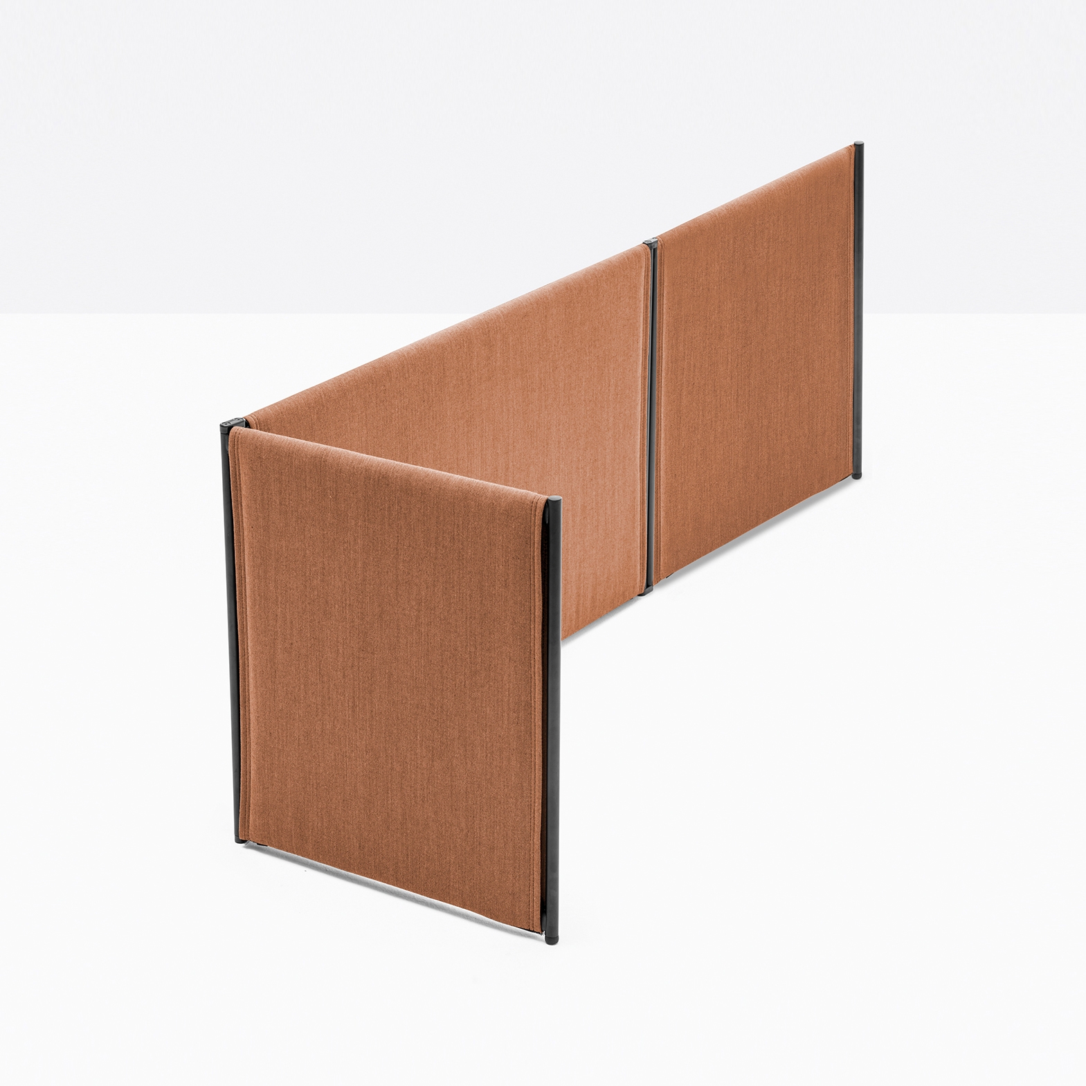 Display product Toa Folding Screen from manufacturer PEDRALI