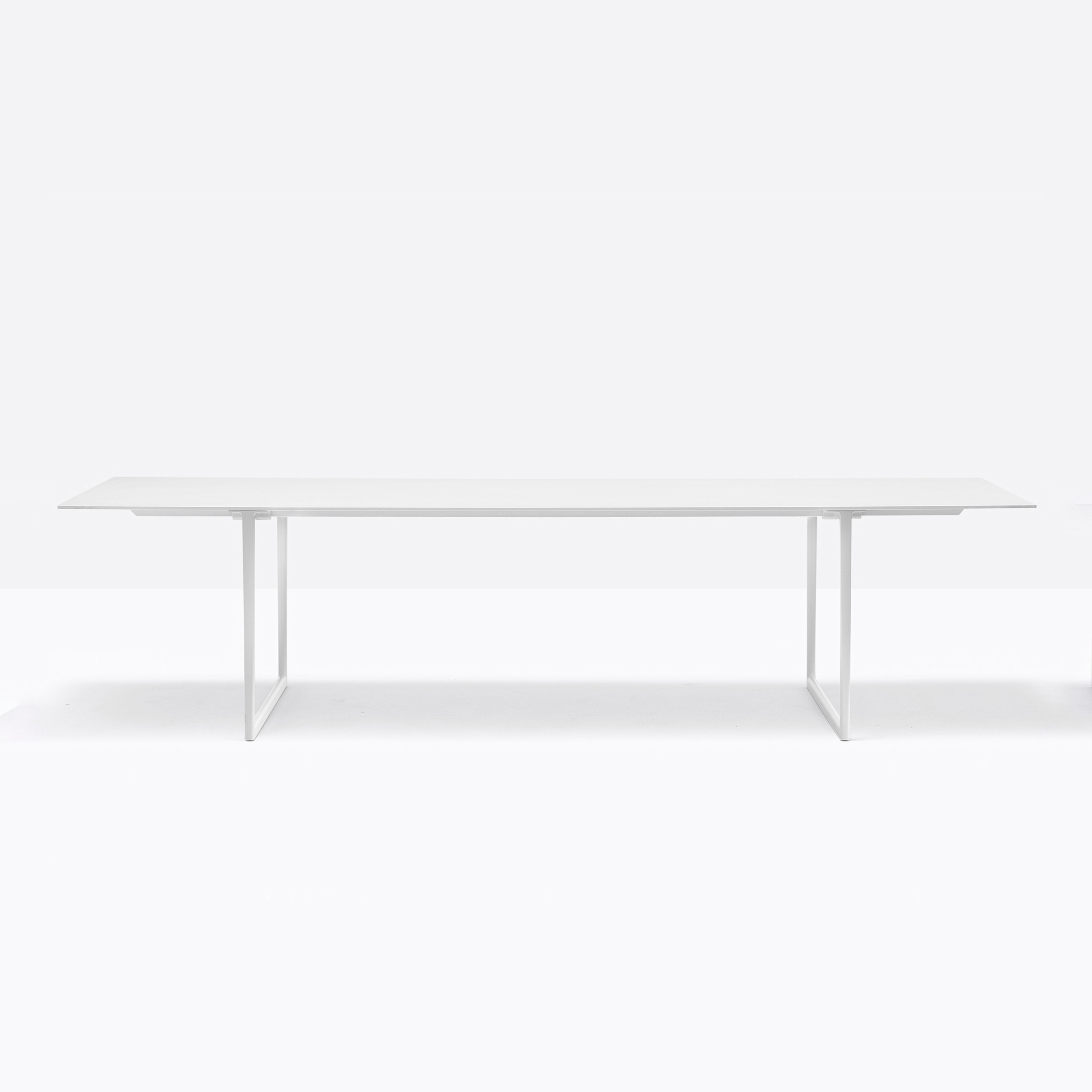 Toa table outdoor