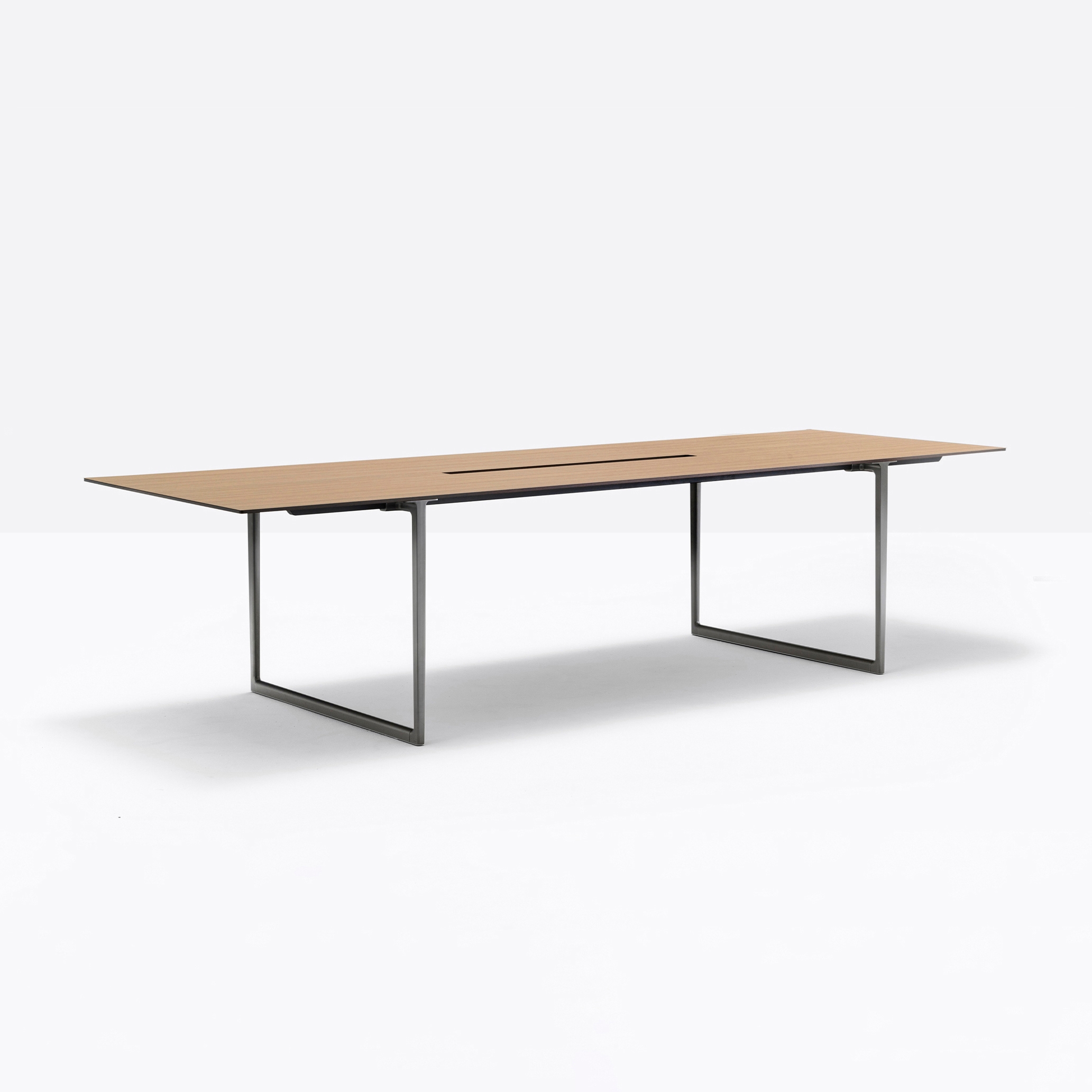 Display product Toa table cc from manufacturer PEDRALI