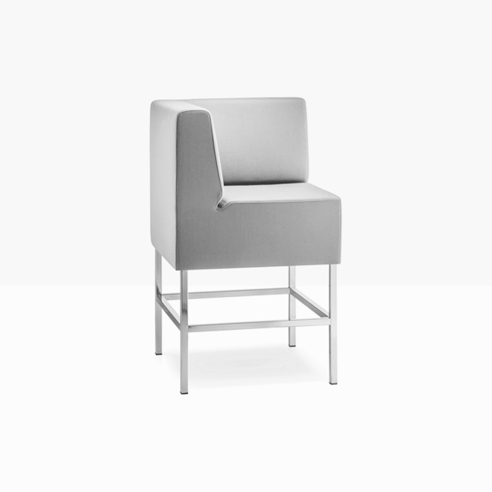 Host 222