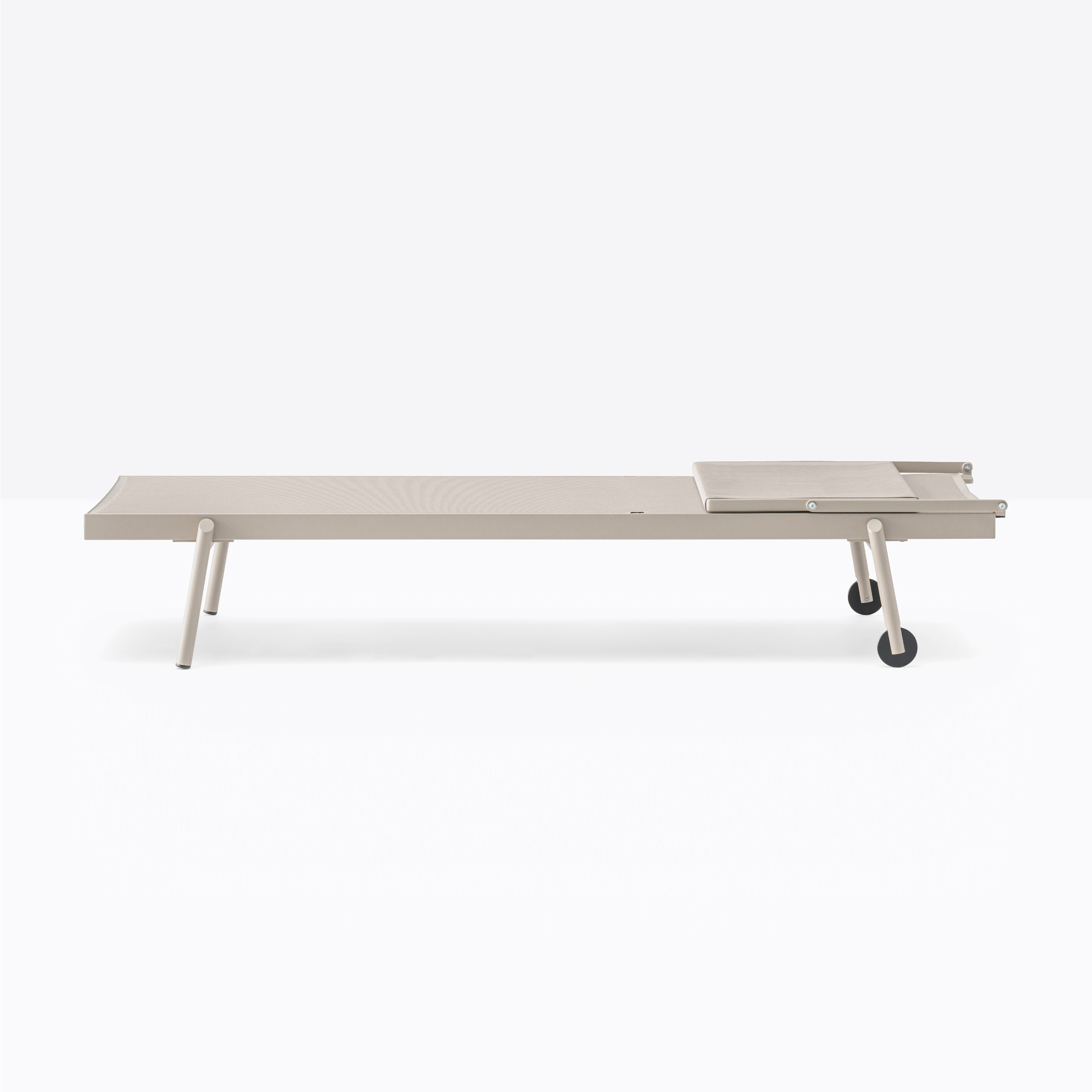 Display product Rail sun lounger roof from manufacturer PEDRALI